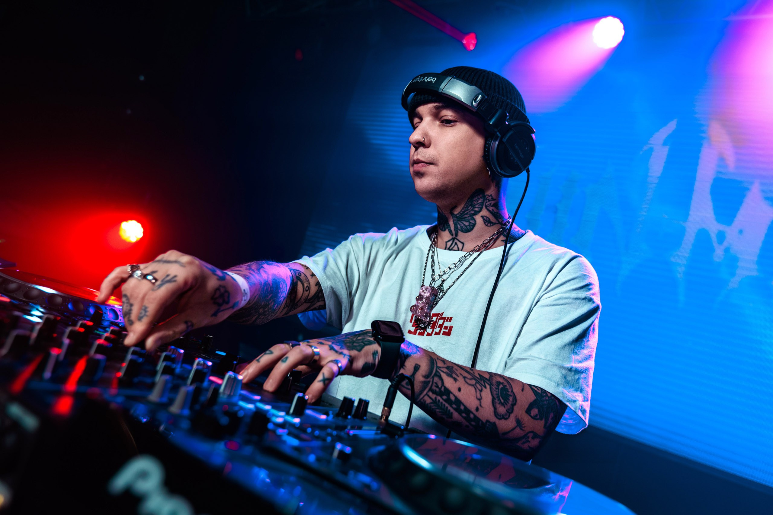 День первокурсника | Свобода. Репортажный фотограф Екатеринбург | Яркий, качественный репортаж | Концерты, клубы, репортаж, праздники, корпоративы