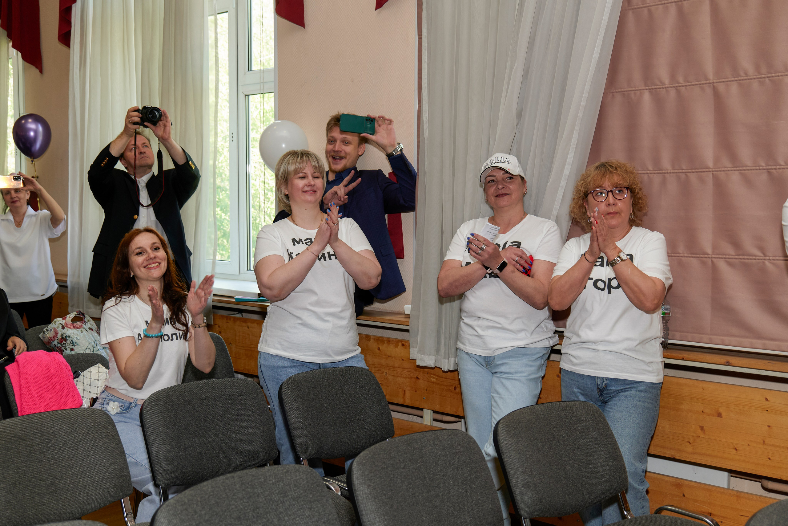Последний звонок школа 1413. Детский и семейный фотограф г. Москва Оксана Катаджи