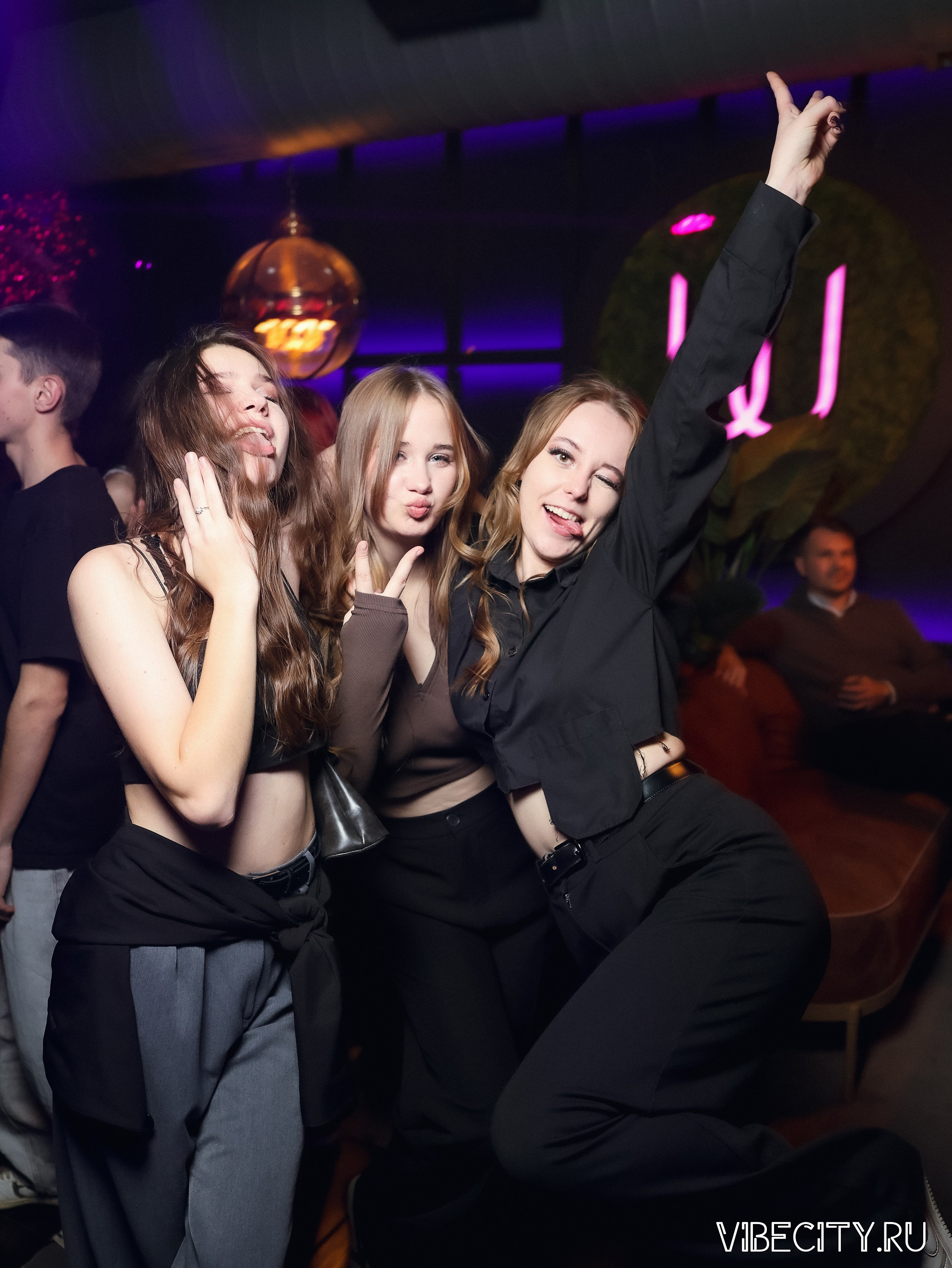 DOUBLE U. VIBECITY.RU Вайб Сити Ру Фоторепортажи Фотоотчеты Калининград