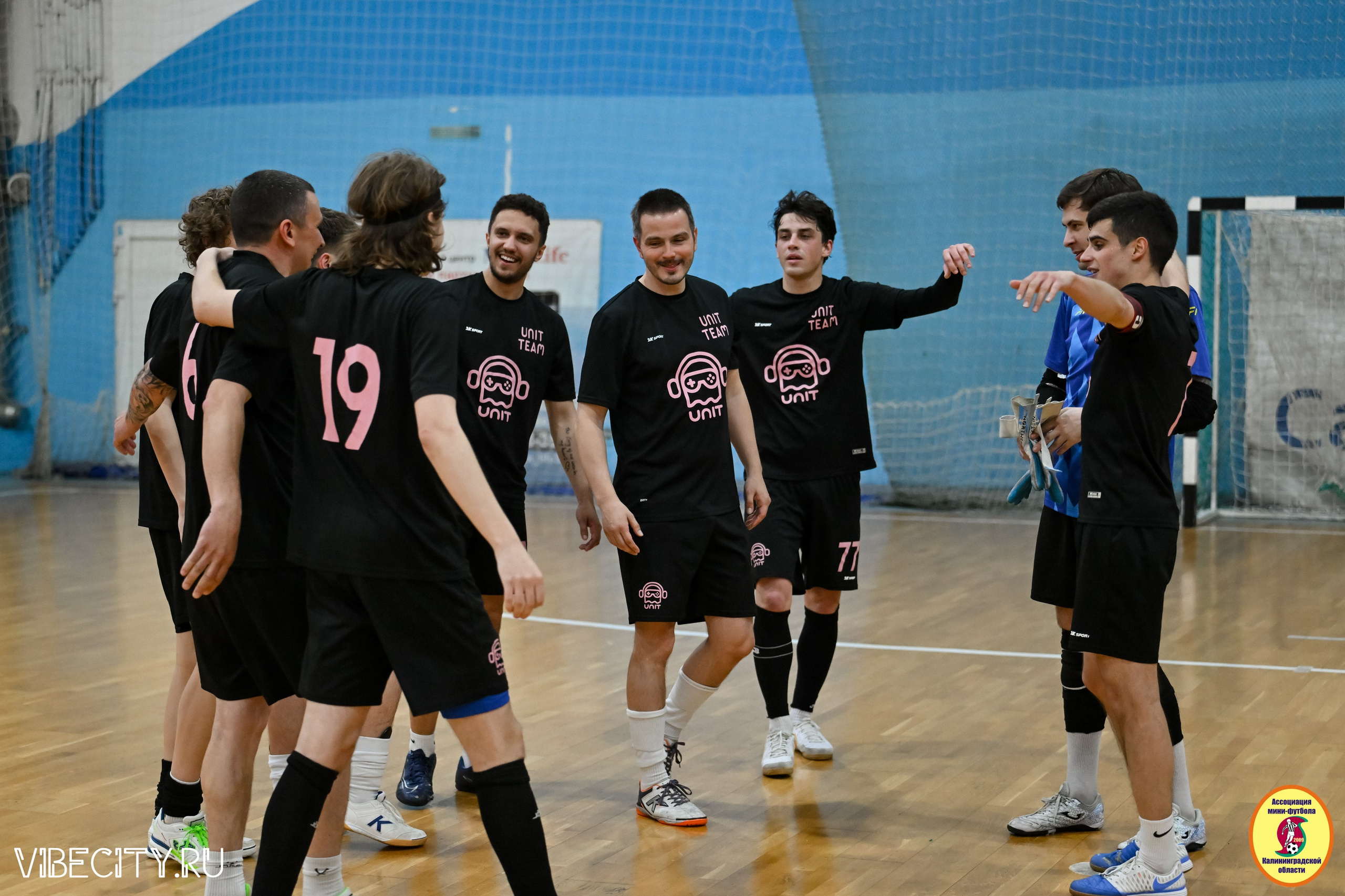 8 тур Корпоративной Бизнес-Лиги по футзалу. VIBECITY.RU Вайб Сити Ру Фоторепортажи Фотоотчеты Калининград