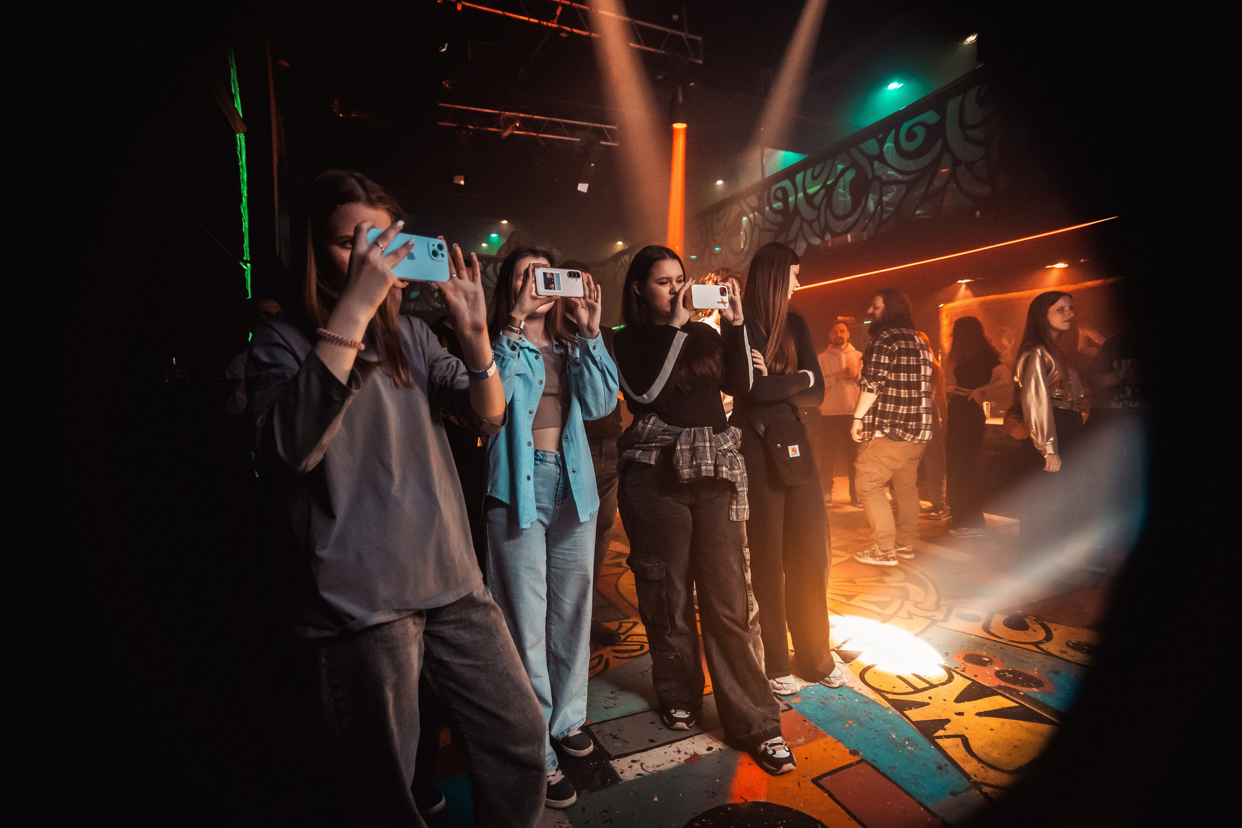 Tihi val. Rock night, 30.05.2025, Эрмитаж. Фотограф Регина Крикунова г. Красноярск