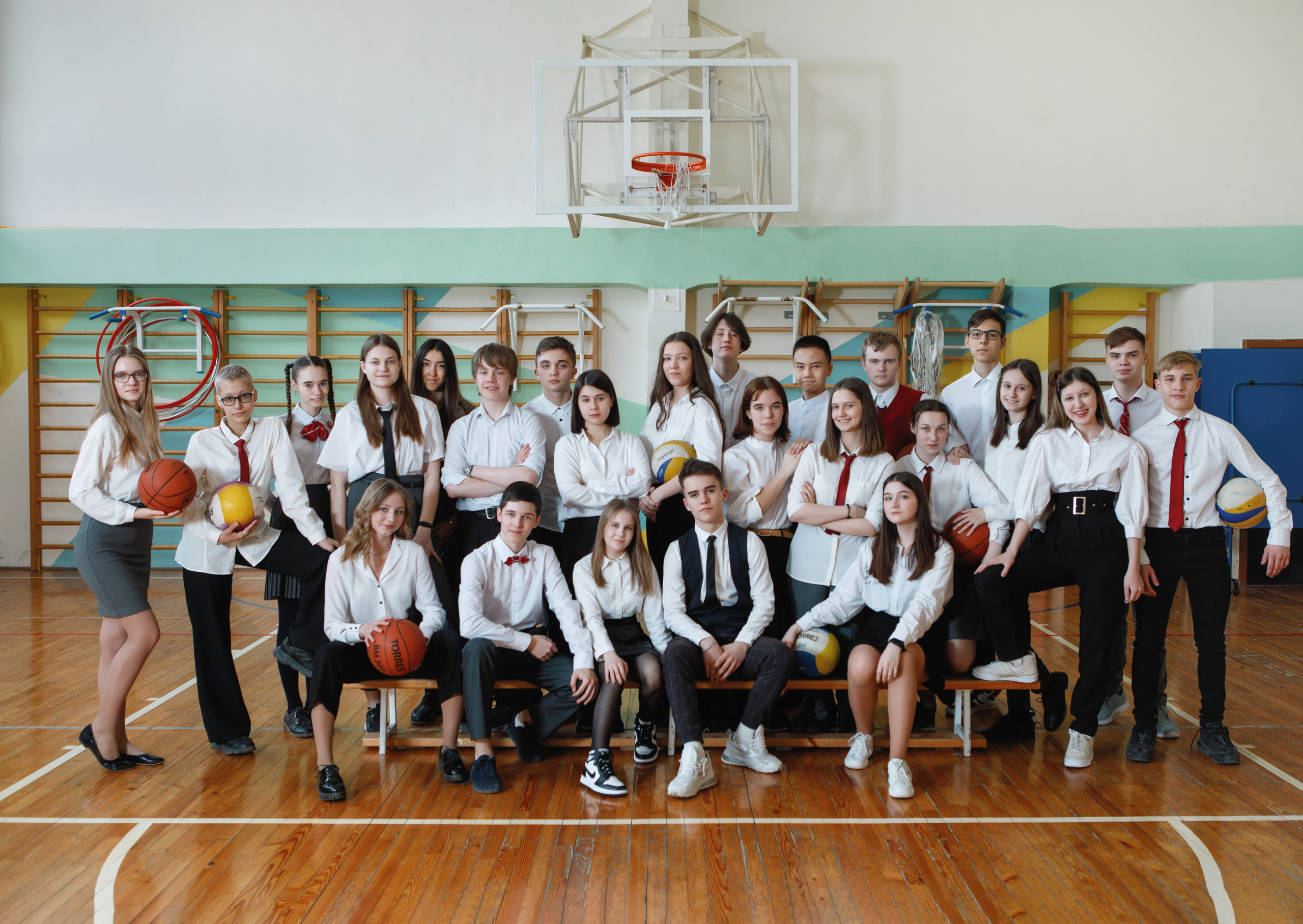 Фотомастерская Воробьевых - Школьные фотоальбомы – Выпускной альбом - Спортивный зал – 9А ВНГ +79130063512