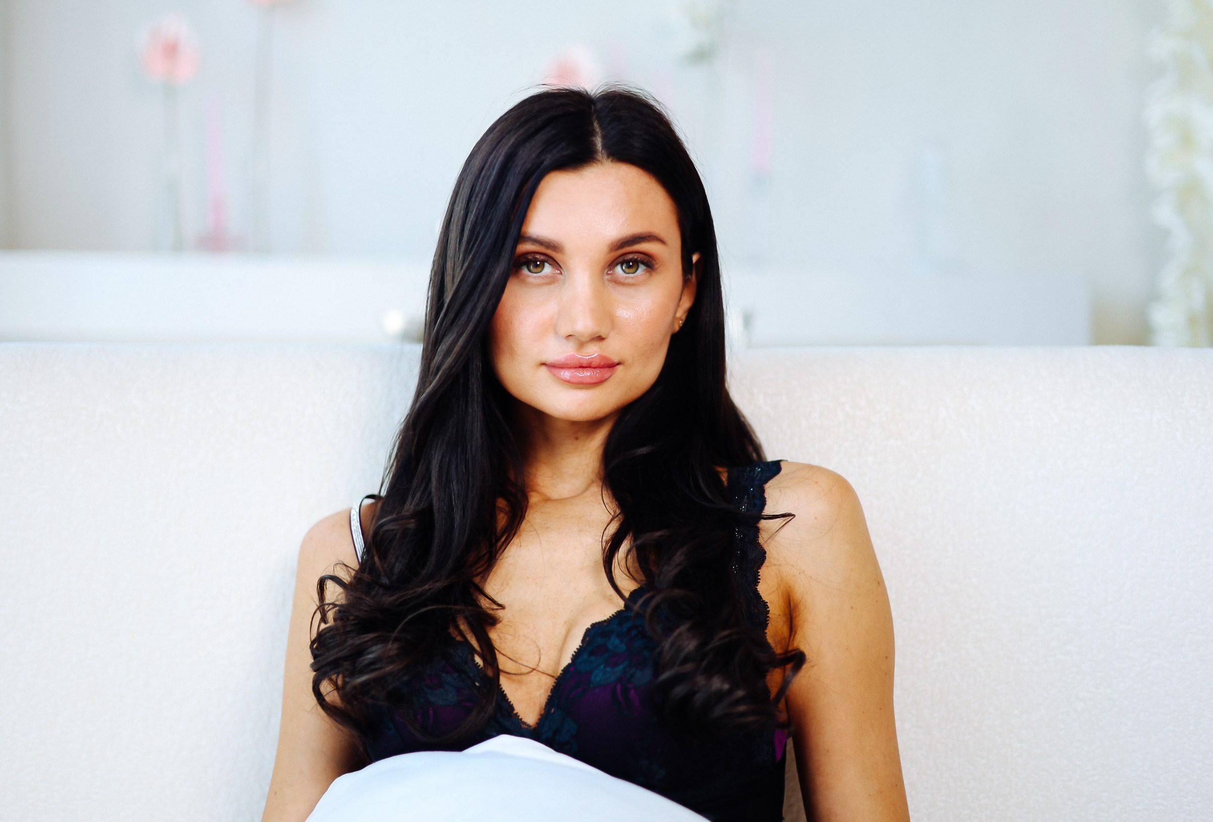 ЖЕНСКИЕ ПОРТРЕТЫ СТУДИЯ 2025. Фотограф Красноярск съемки лавстори, фотосессия в студии, портретная съемка, творческие фотосессии