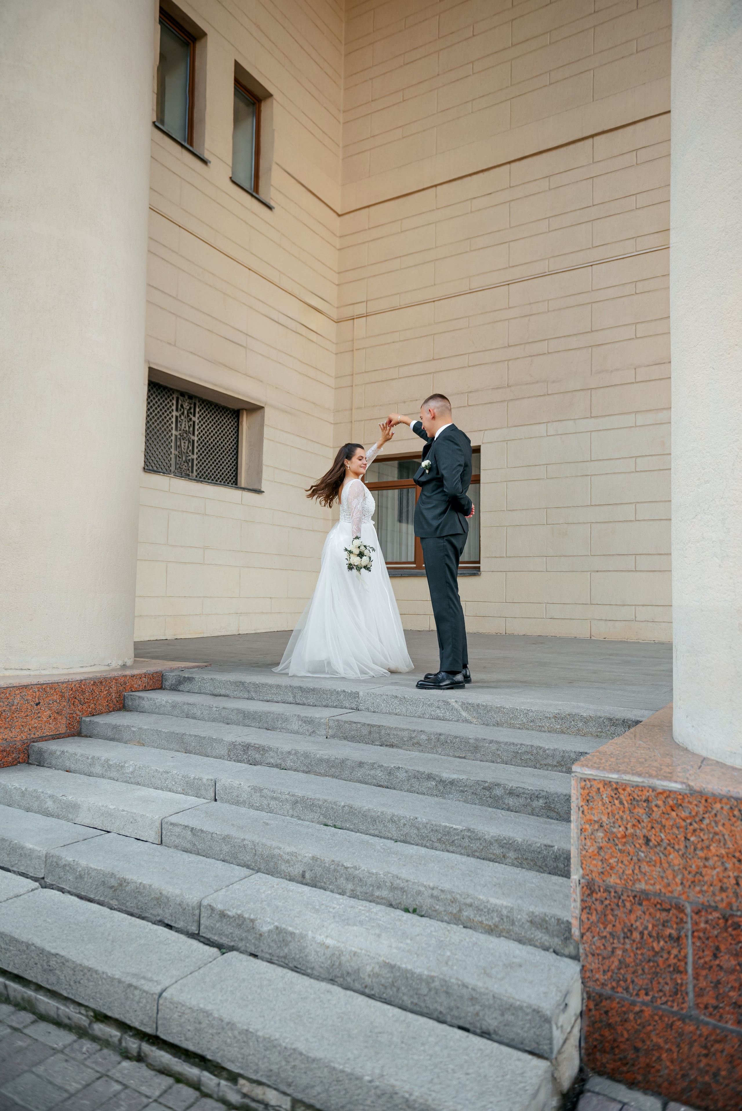 Свадебная фотосессия возле КУЗГТУ в г. Кемерово