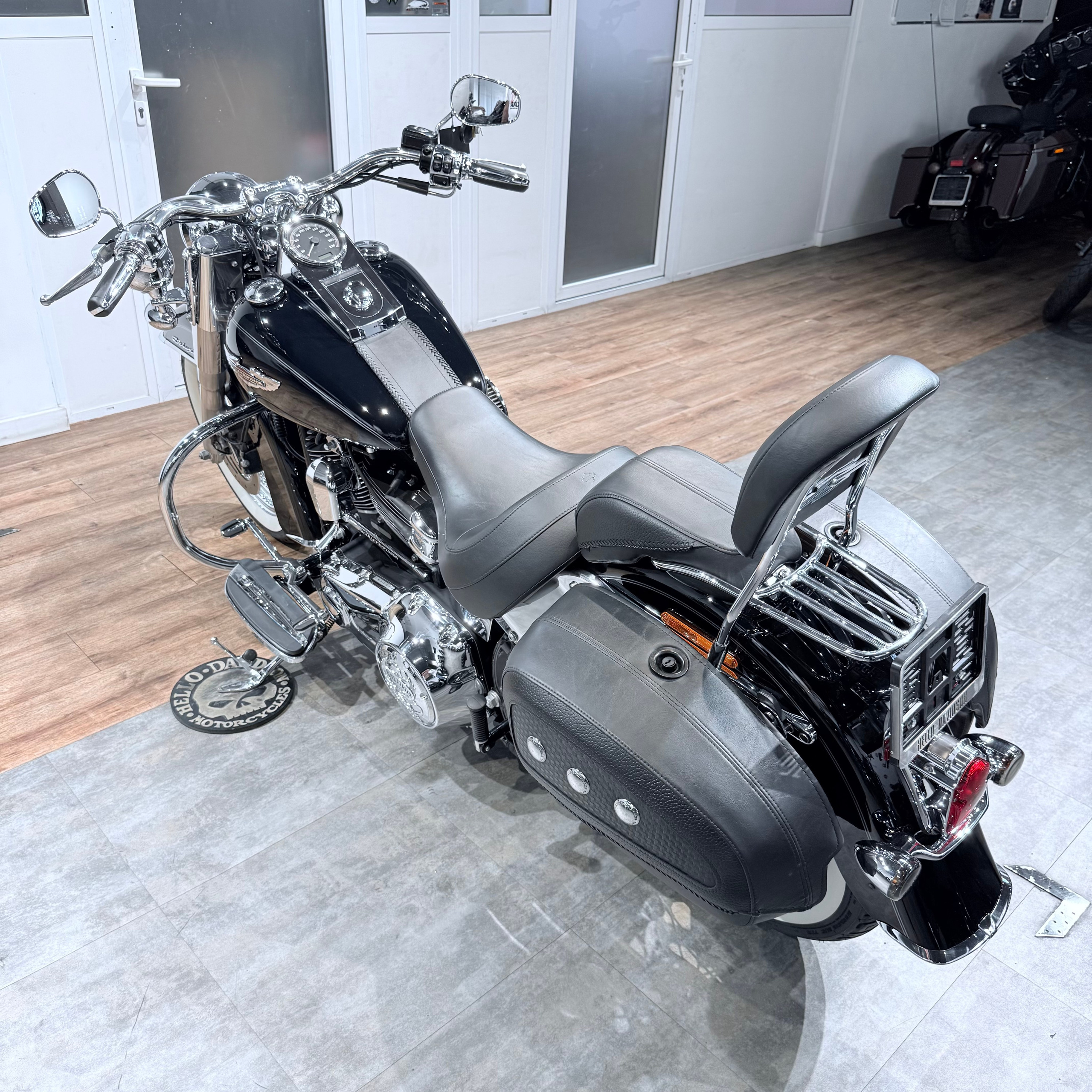 2011 Softail Deluхе АВS Vivd Black. Hello Davidson, Москва. Только хорошие мотоциклы…