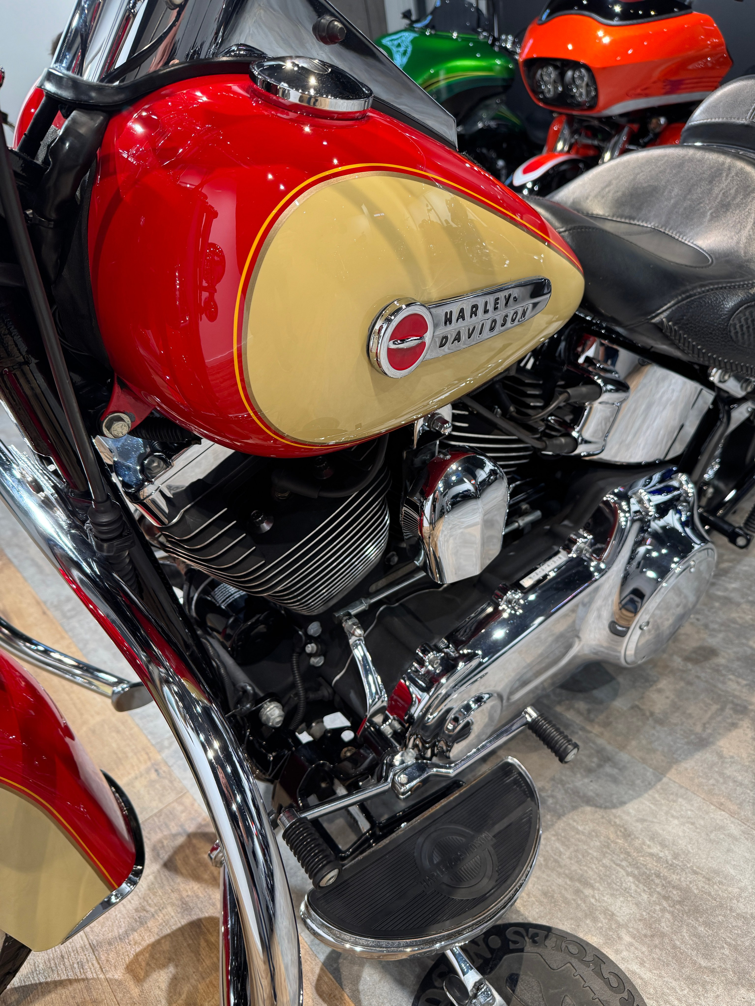 Купить Harley Davidson 2008 Softail Deluxe Orange Sand. Hello Davidson, Москва. Только хорошие мотоциклы…