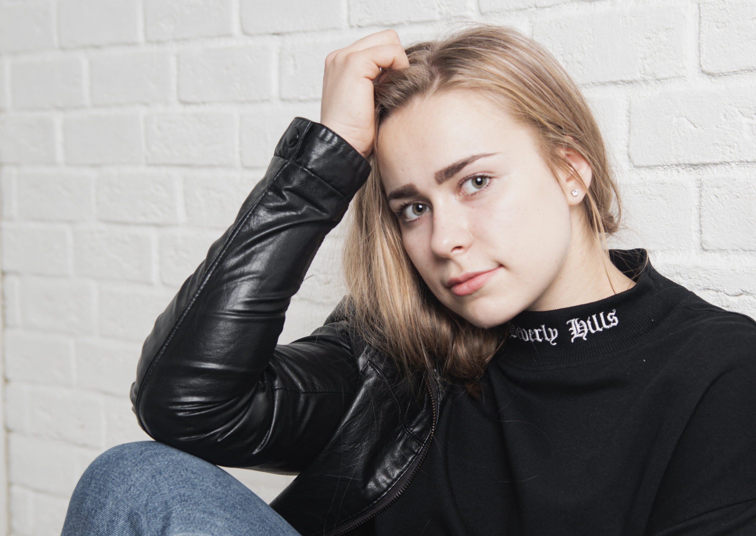 Фотосессия студентки 01.10.202. Контент фотограф в Москве Кати Федотова