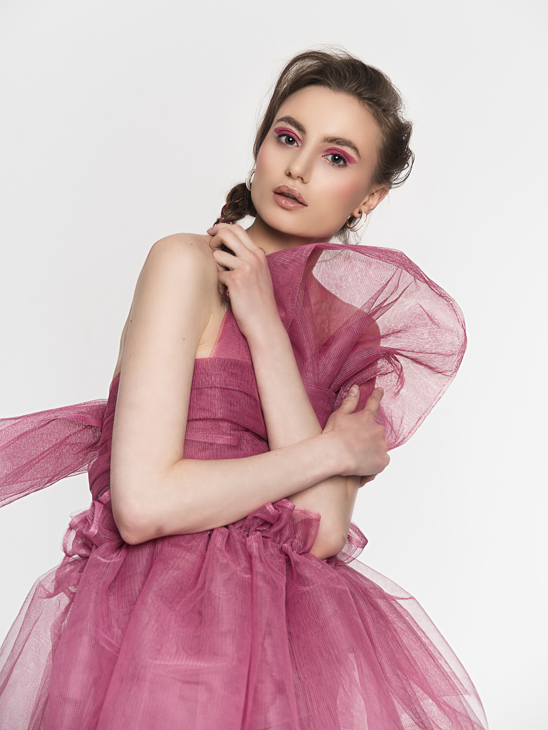 Диплом. Ретушь. Контент фотограф в Москве Кати Федотова