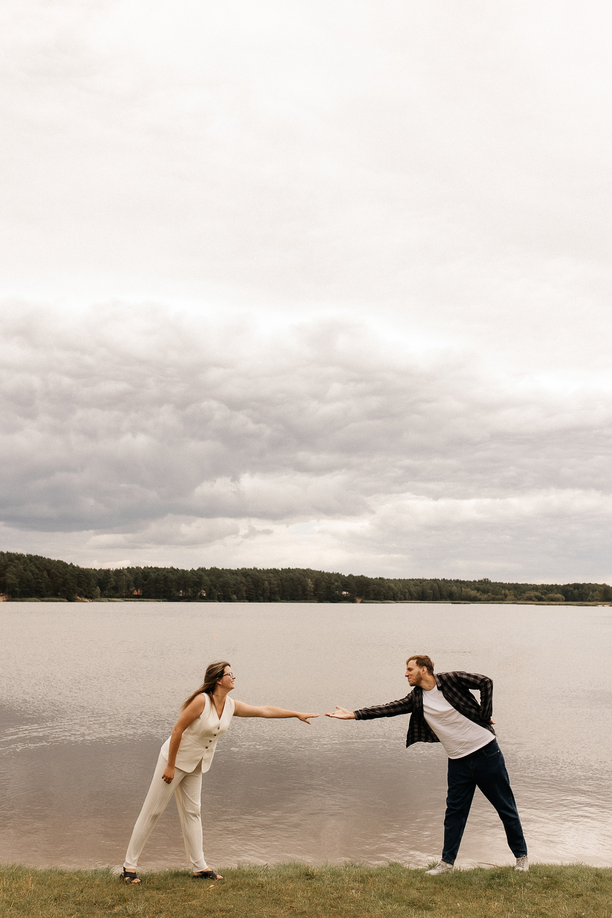 Love Story на Юбилейном озере. Свадебный и семейный фотограф Виолетта Сидельникова. Краснодар, Россия, Беларусь, Европа