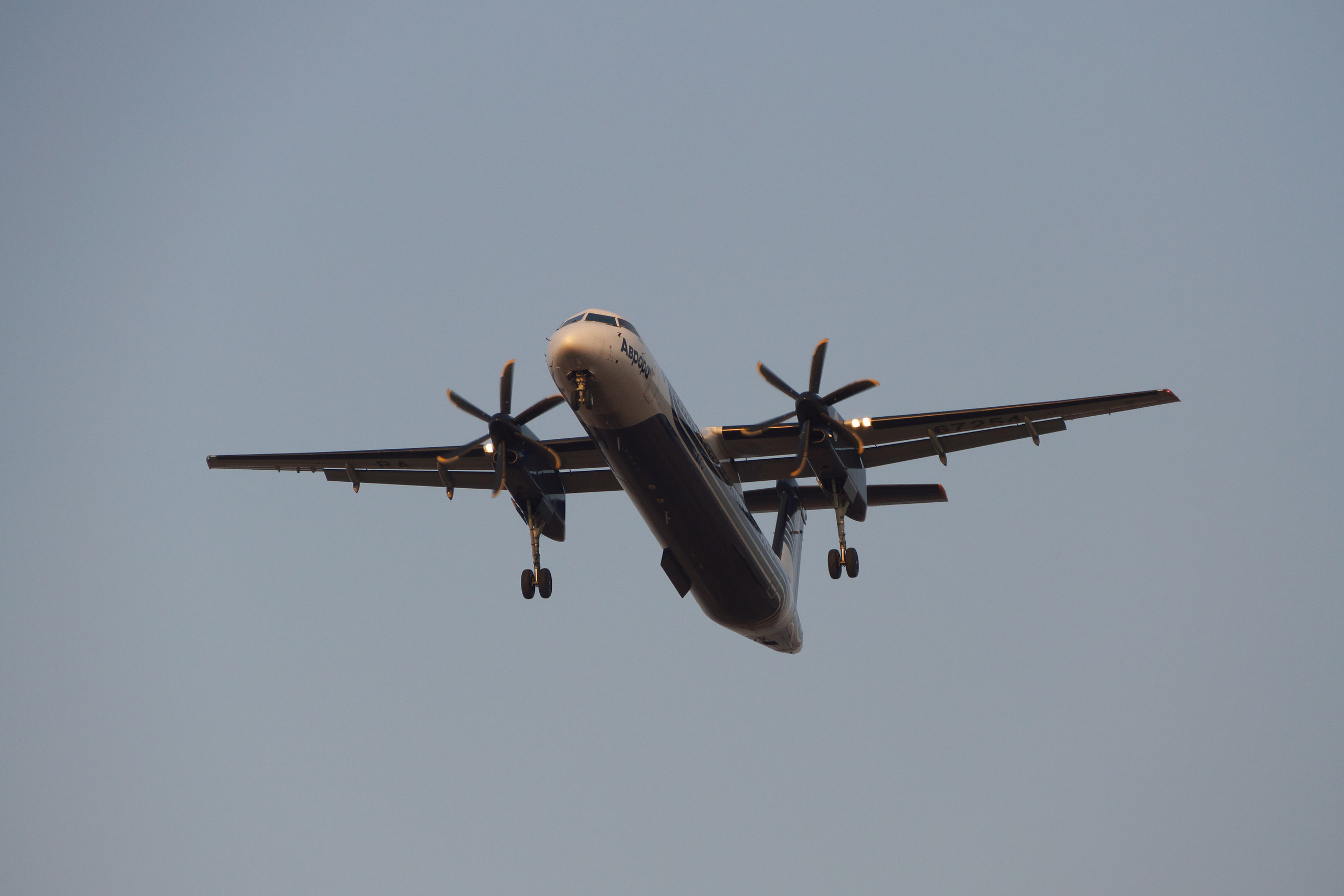 Аэропорт Владивостока. Фотограф портретный архитектурный лавстори будуар Санкт-Петербург Виктор Иванов