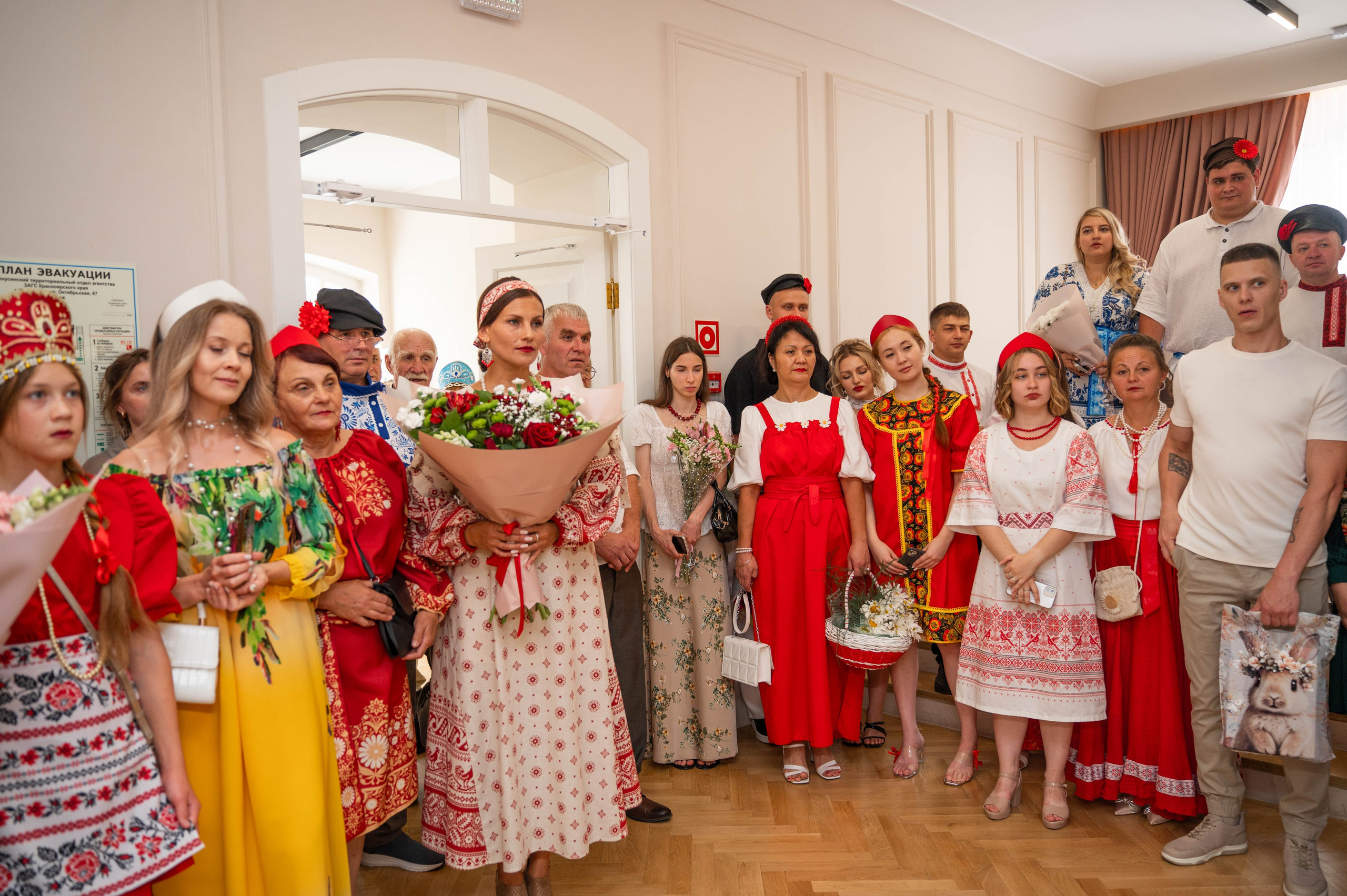 Еремей и Дарья_ свадьба в русском стиле. Семейный и свадебный фотограф в Абакане Юлия Су
