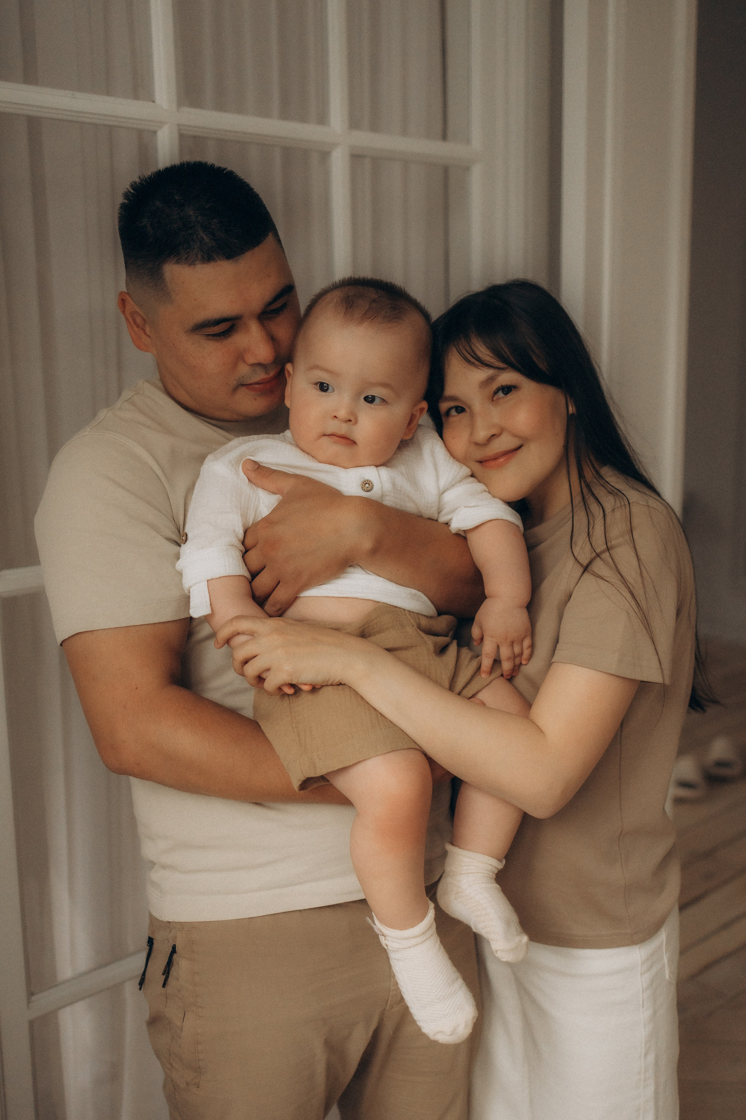 Алия: семейная в студии. Эльвира Галимьянова — семейный фотограф Екатеринбурга