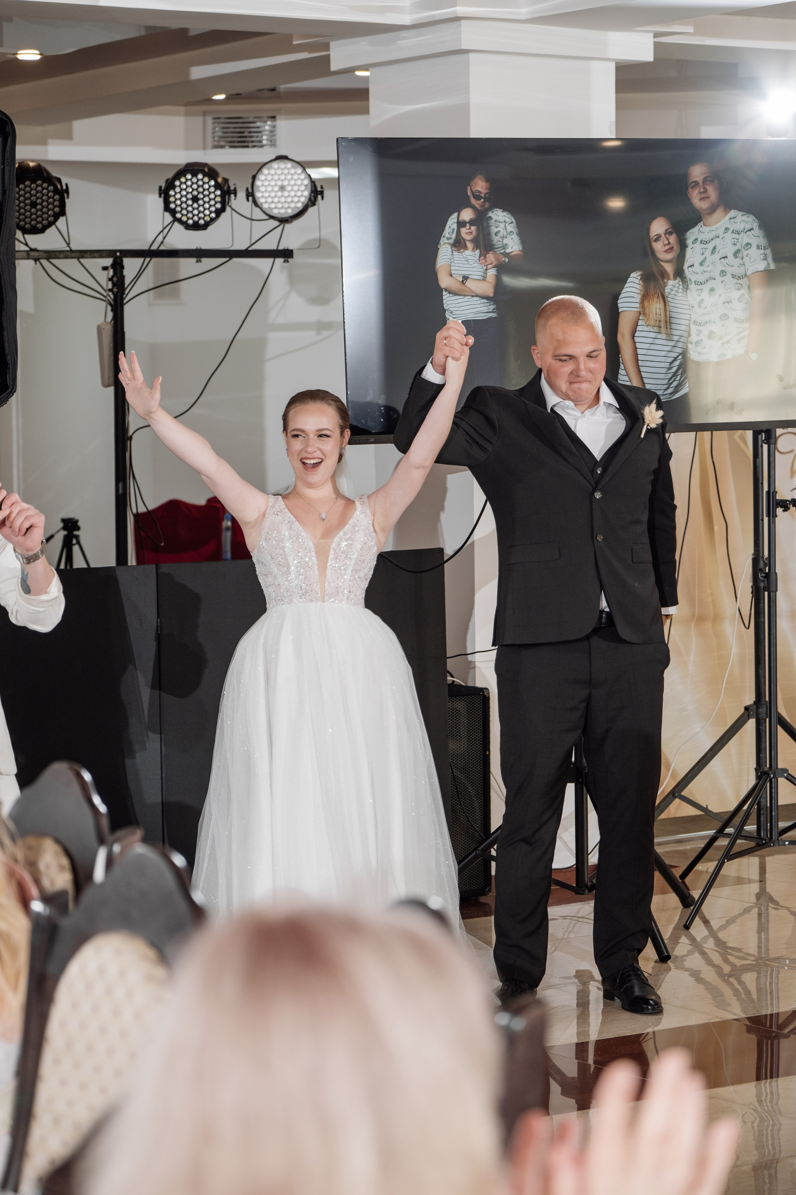 Свадебная фотосессия - выездная регистрация и банкет. Крым. Профессиональная фотосъемка в Крыму. Натуральные эмоции и живые кадры. Забронируйте дату прямо сейчас!