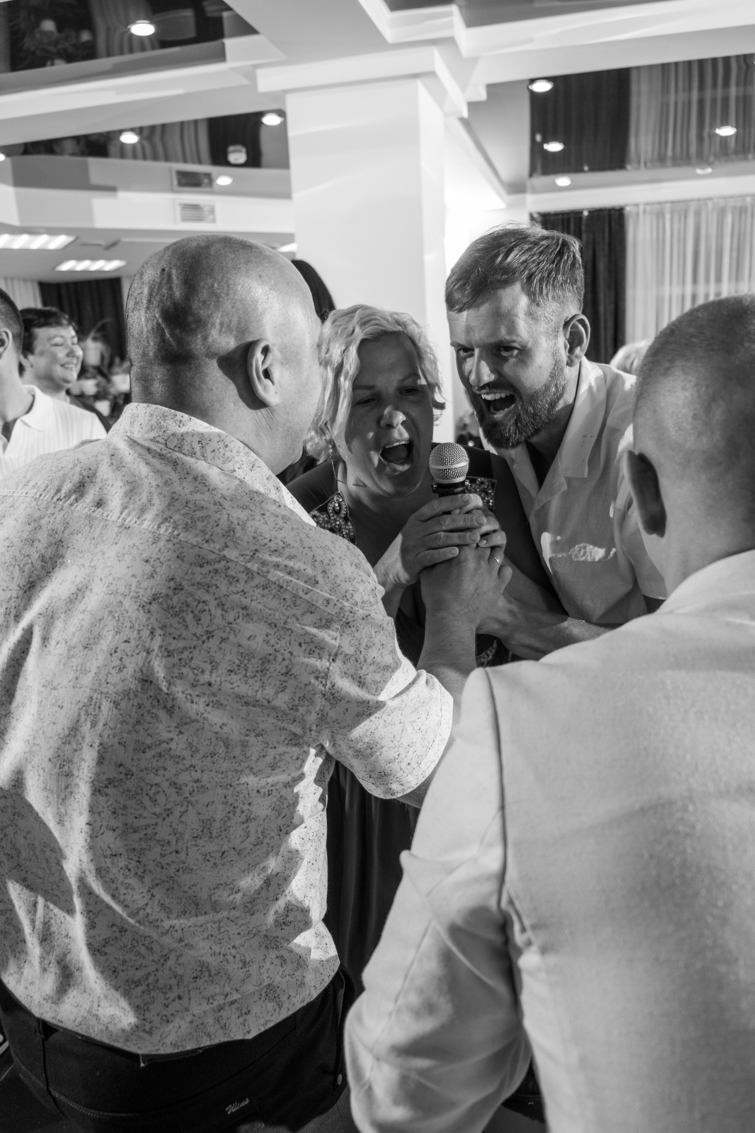 Свадебная фотосессия - выездная регистрация и банкет. Крым. Профессиональная фотосъемка в Крыму. Натуральные эмоции и живые кадры. Забронируйте дату прямо сейчас!