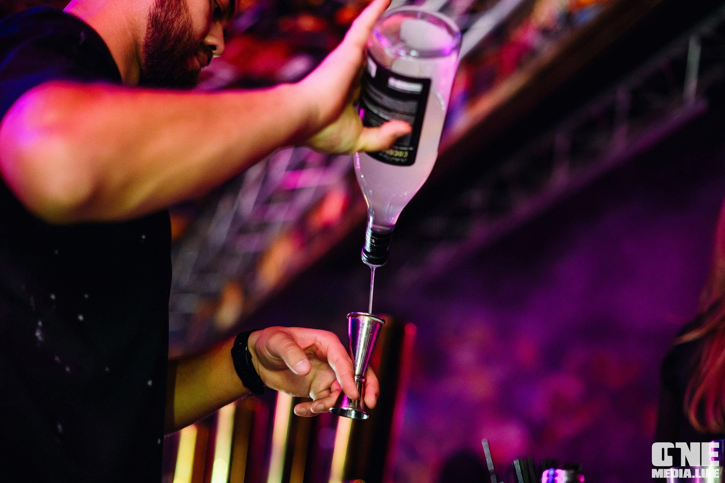 Фоторепортаж из бара XxxX. One Media Life: фоторепортажи, фотоотчеты с мероприятий и заведений