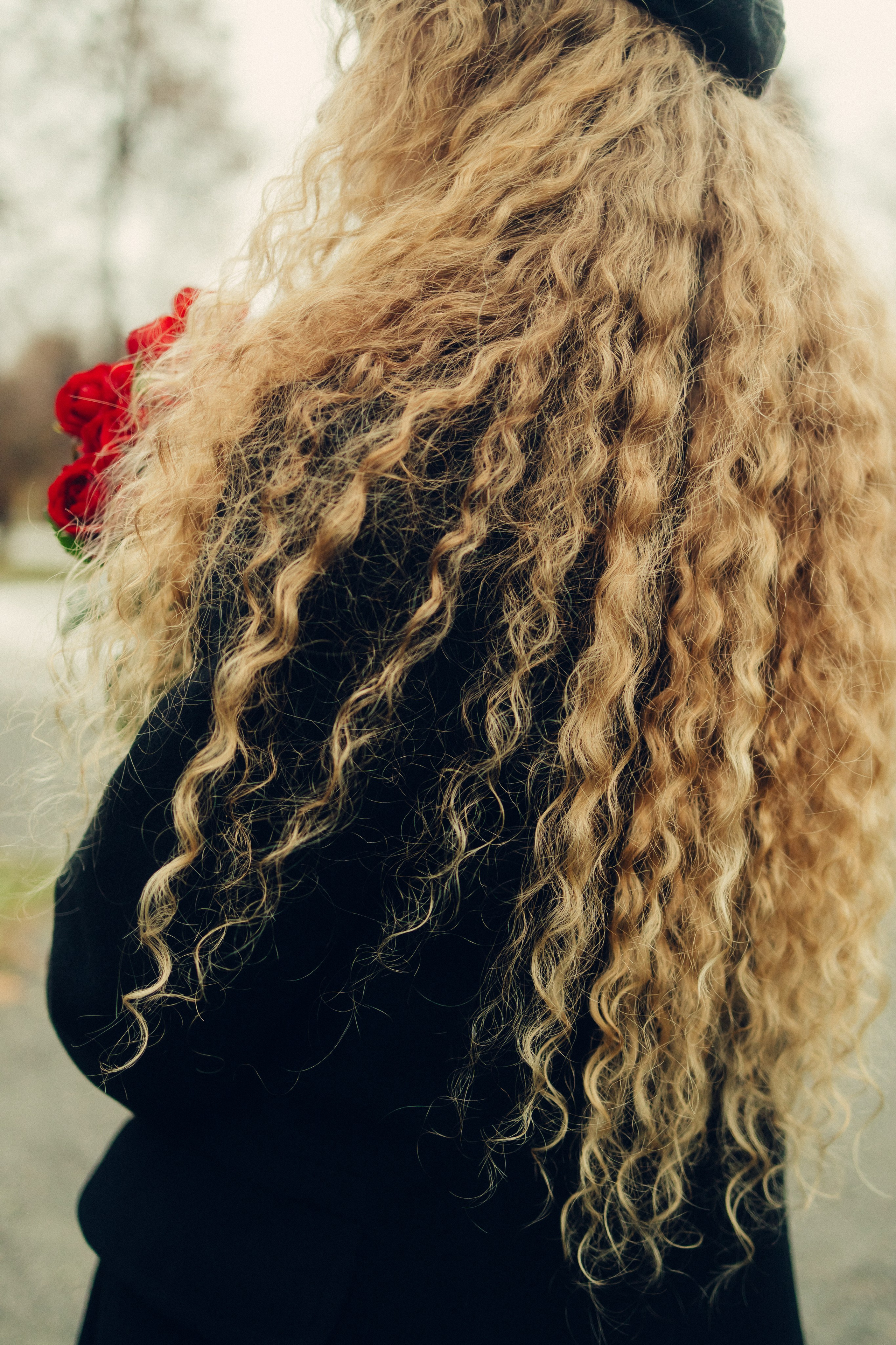 Тим и Кристина, проогулка в парке Горького. Свадебный и портретный фотограф в Москве Кристина Золотова