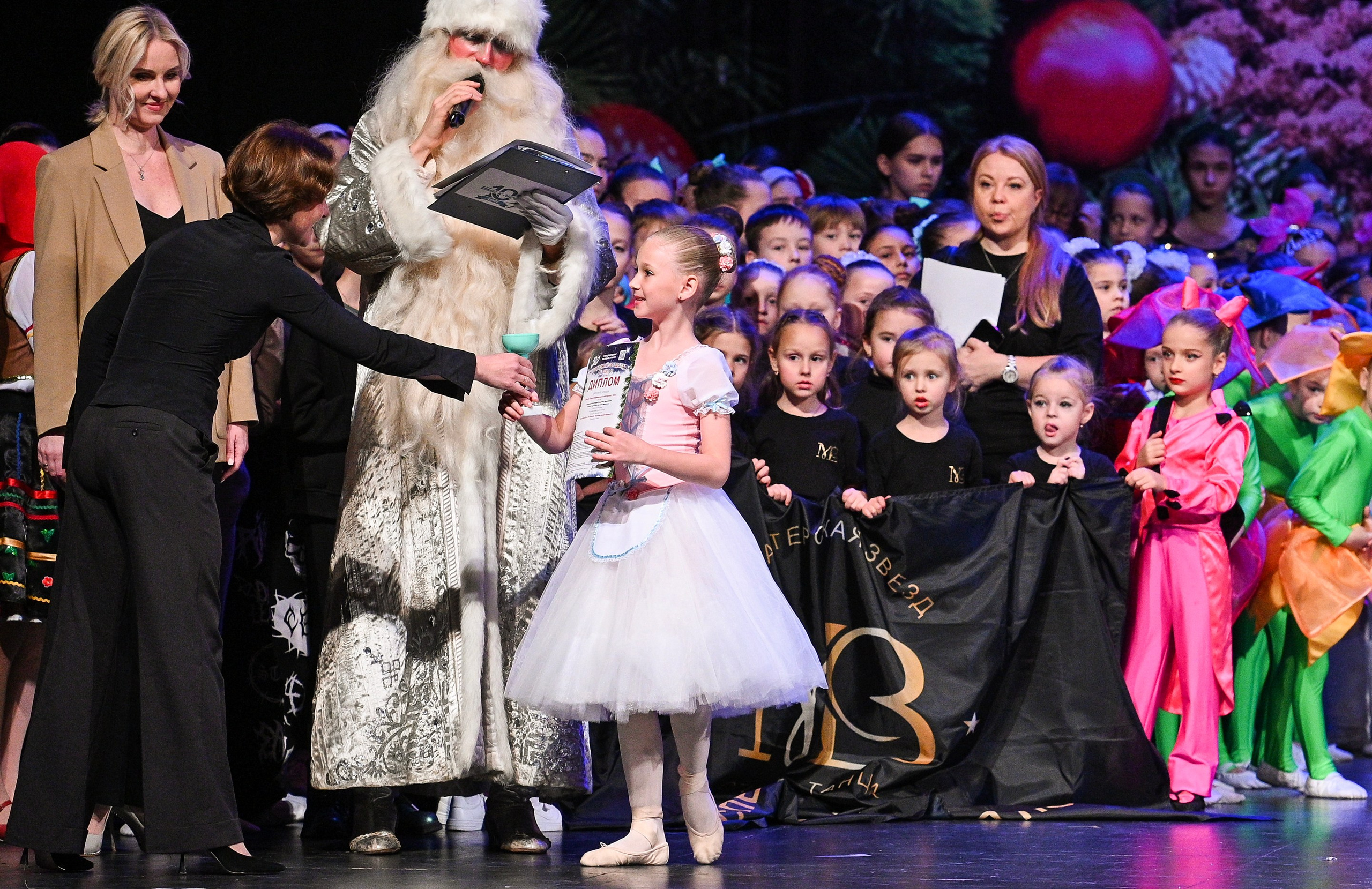 14.11.2024 «Новогодний Звездопад Талантов» Фестивальное движение «Шаг к мечте» г. Москва. Медиастудия Фото Концепт