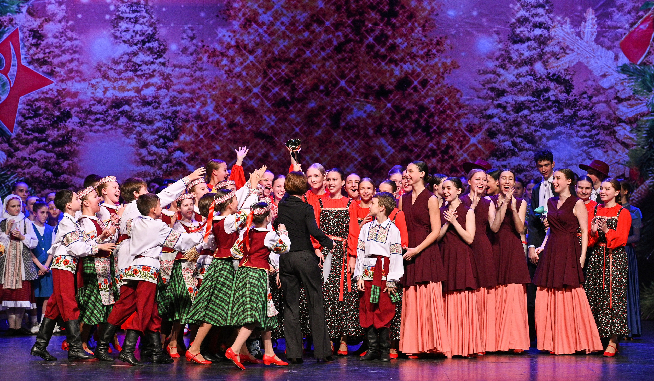 14.11.2024 «Новогодний Звездопад Талантов» Фестивальное движение «Шаг к мечте» г. Москва. Медиастудия Фото Концепт