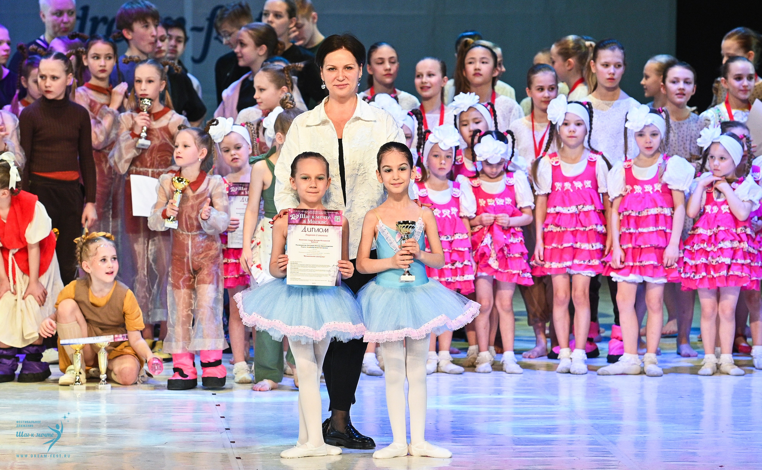 12.04.2025 Фестивальное движение «Шаг к мечте» г. Москва. Медиастудия Фото Концепт