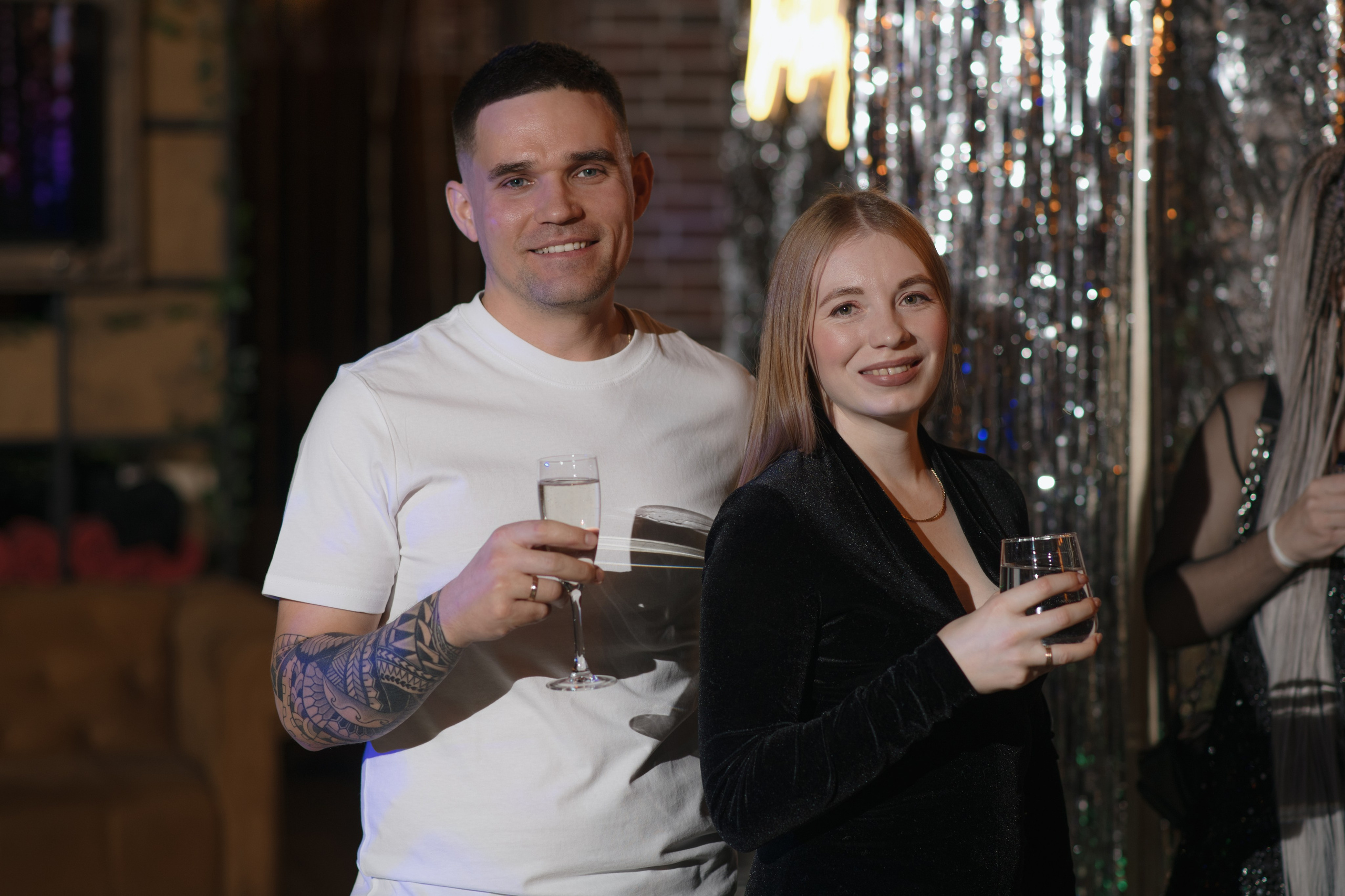 День рождения Томы — Let`s Talk Bar. Свадебный фотограф Екатеринбург/Челябинск — Любовь Волохова