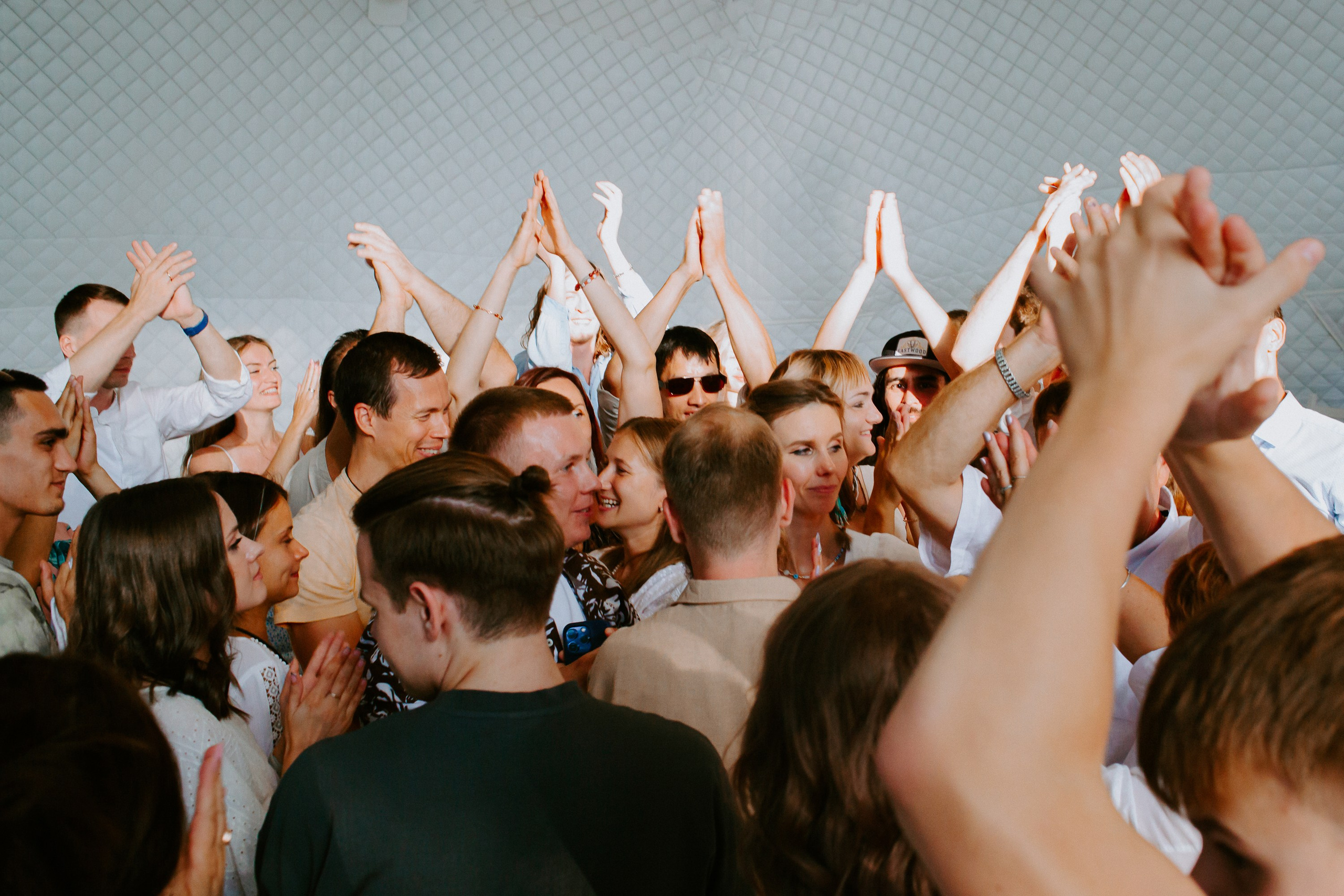 Выездная регистрация и свадебный банкет. Евгения и Илья. Фотограф в Челябинске Ополихина Анна