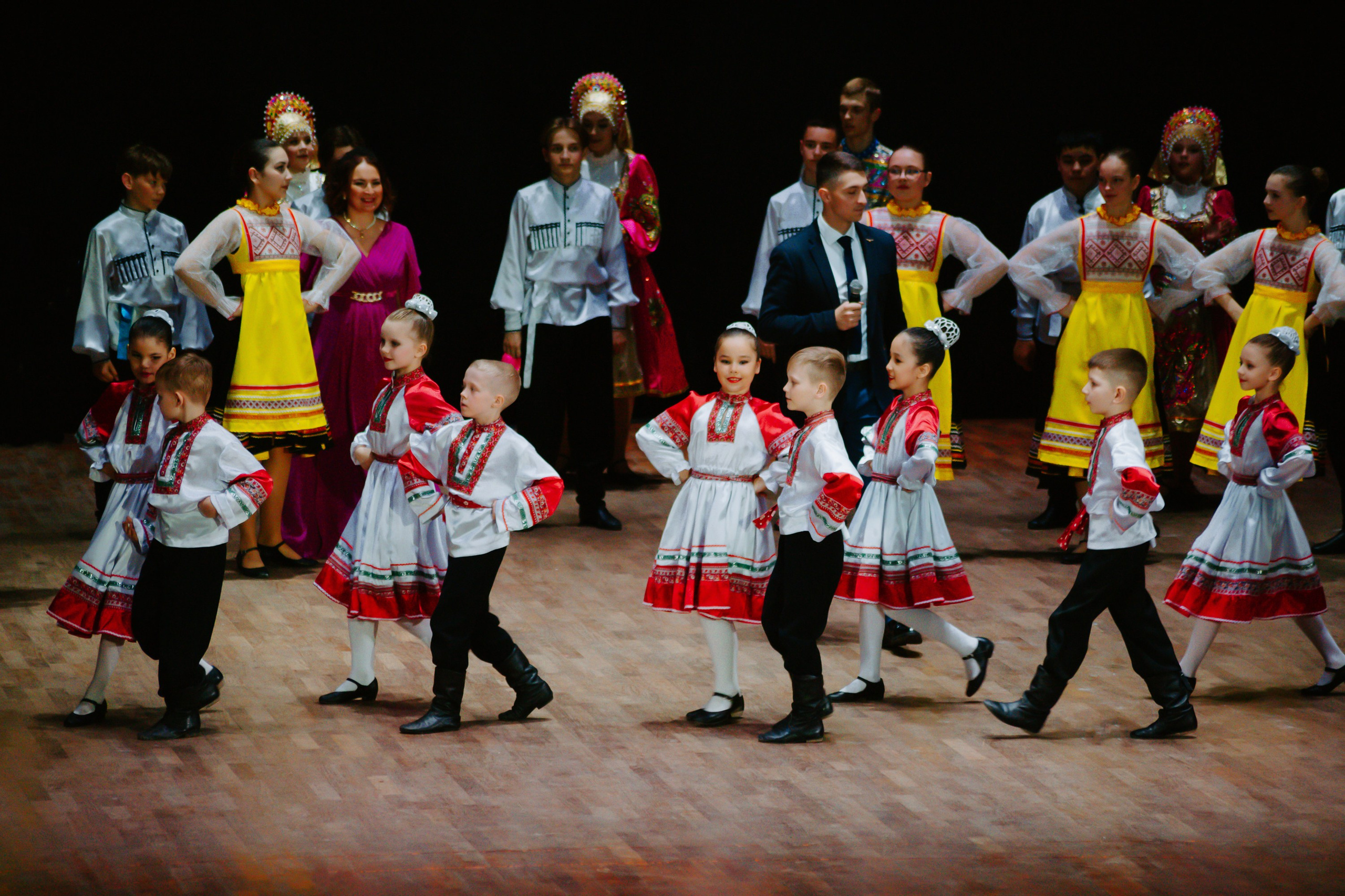 «Уральский сувенир». Концерт танцевальной студии. Фотограф в Челябинске Ополихина Анна