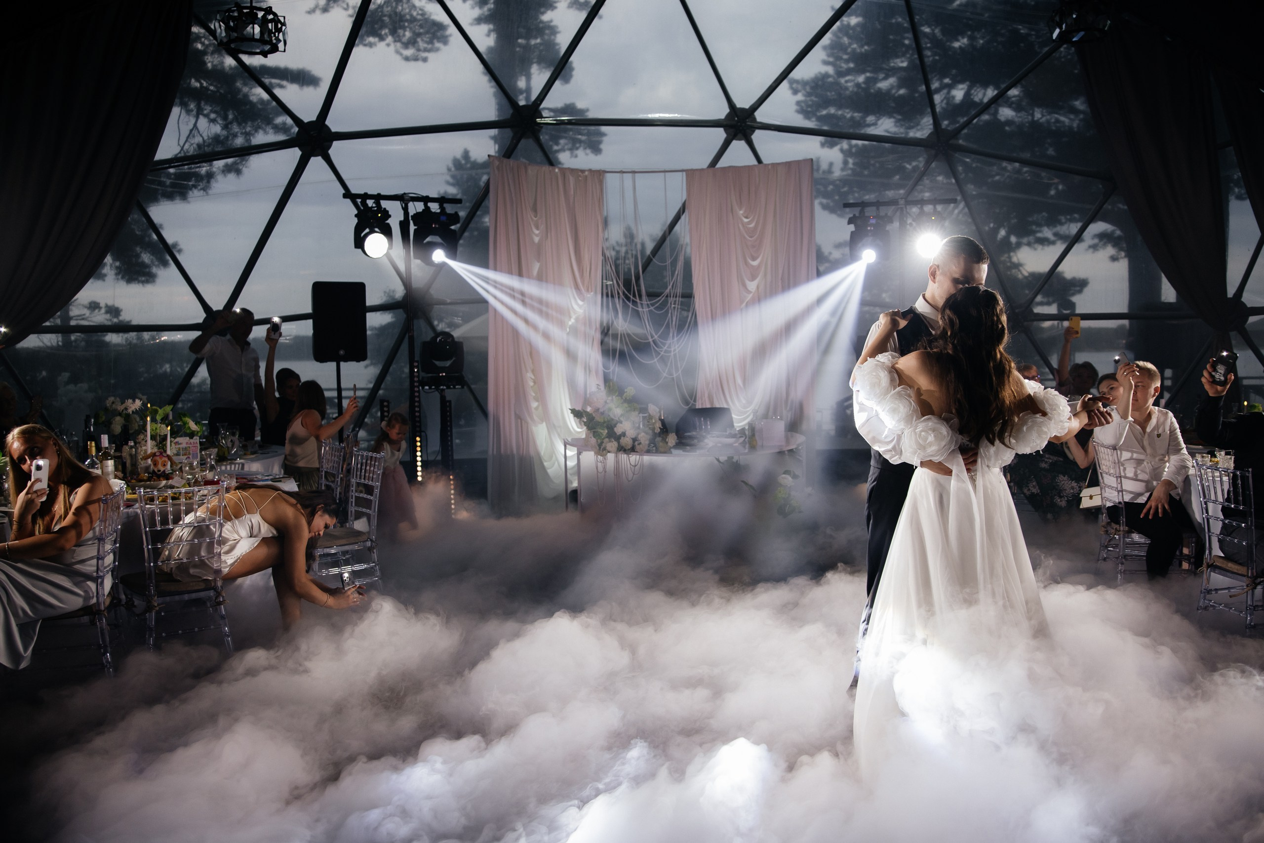Зачем свет на свадьбе? отвечаем на частые вопросы. DDrental прокатная компания Нижний Новгород