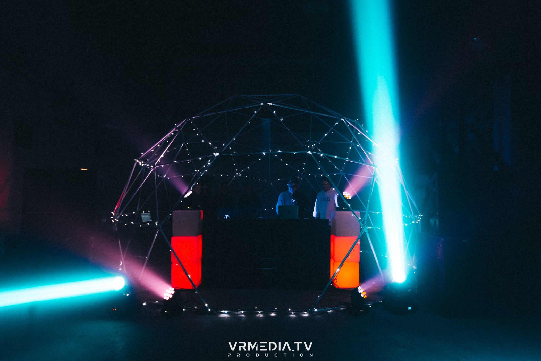 WEEKEND HALL в культурном пространстве «Редакция». Фотограф Кемерово | Сергей