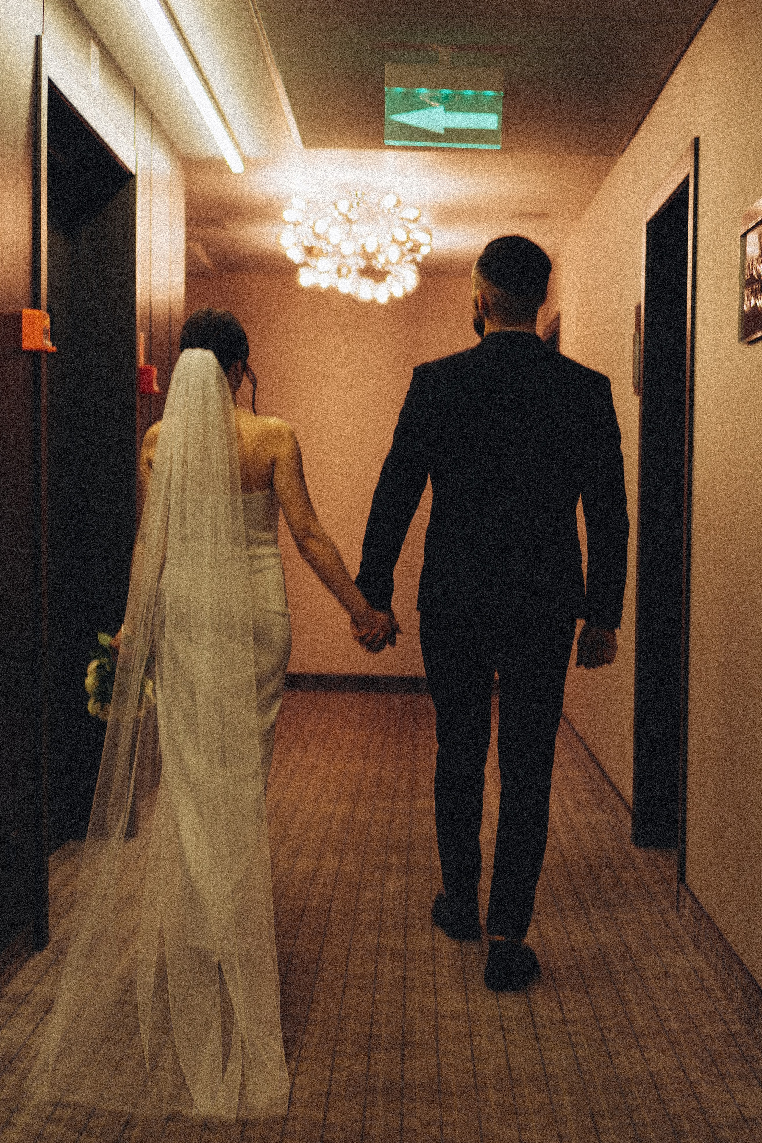 СВАДЕБНАЯ СЬЕМКА СБОРОВ ЖЕНИХА И НЕВЕСТЫ В ОТЕЛЕ И ТАКЖЕ ФОТОСЕССИИЯ В ОТЕЛЕЕ МЕГАПОЛИС БРЯНСК. Профессиональный фотограф, Санкт-Петербург — Виктория Богомолова