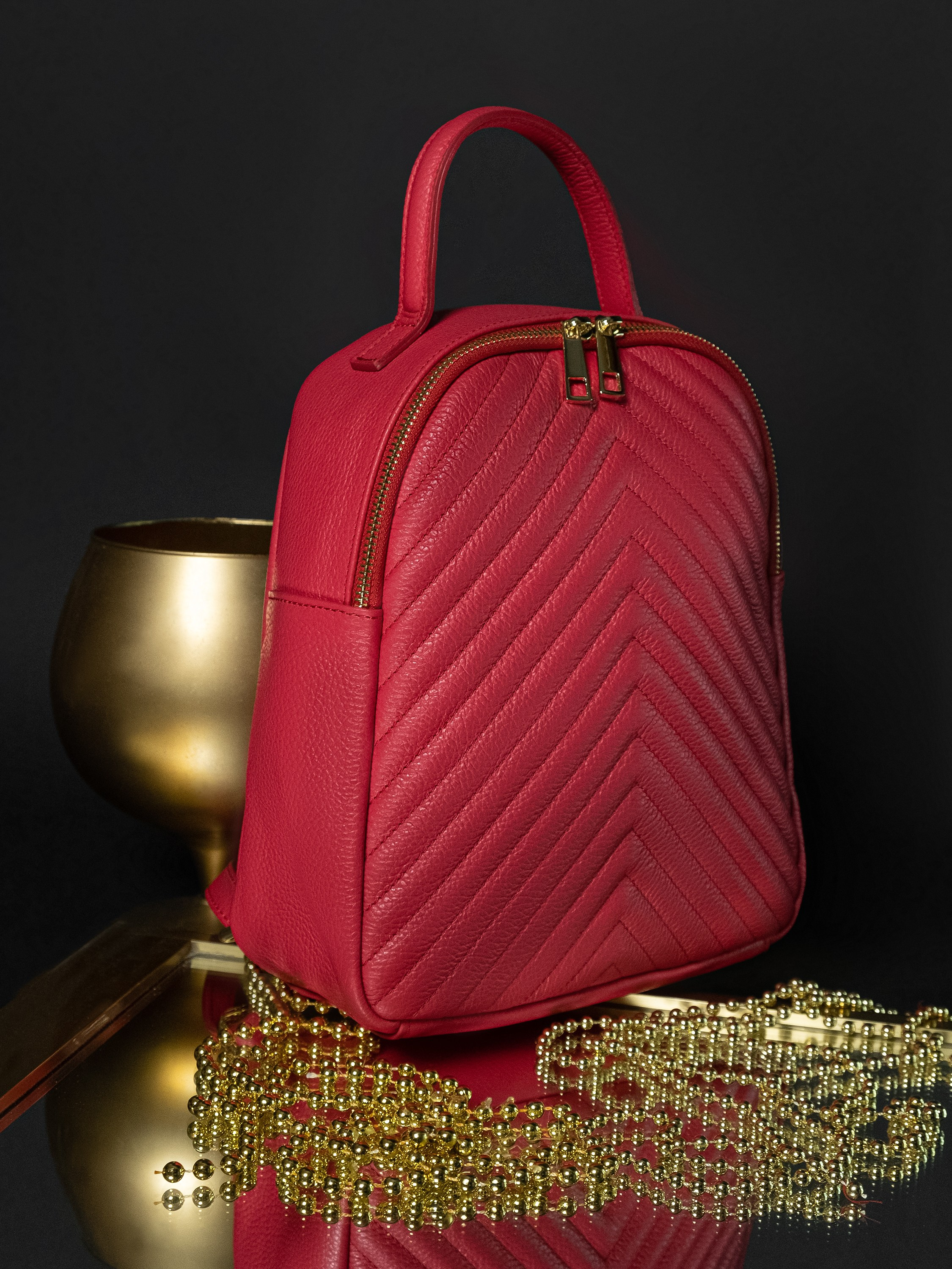 Предметная съёмка сумок для маркетплейсов. Предметный фотограф в Симферополе Антон Катунин