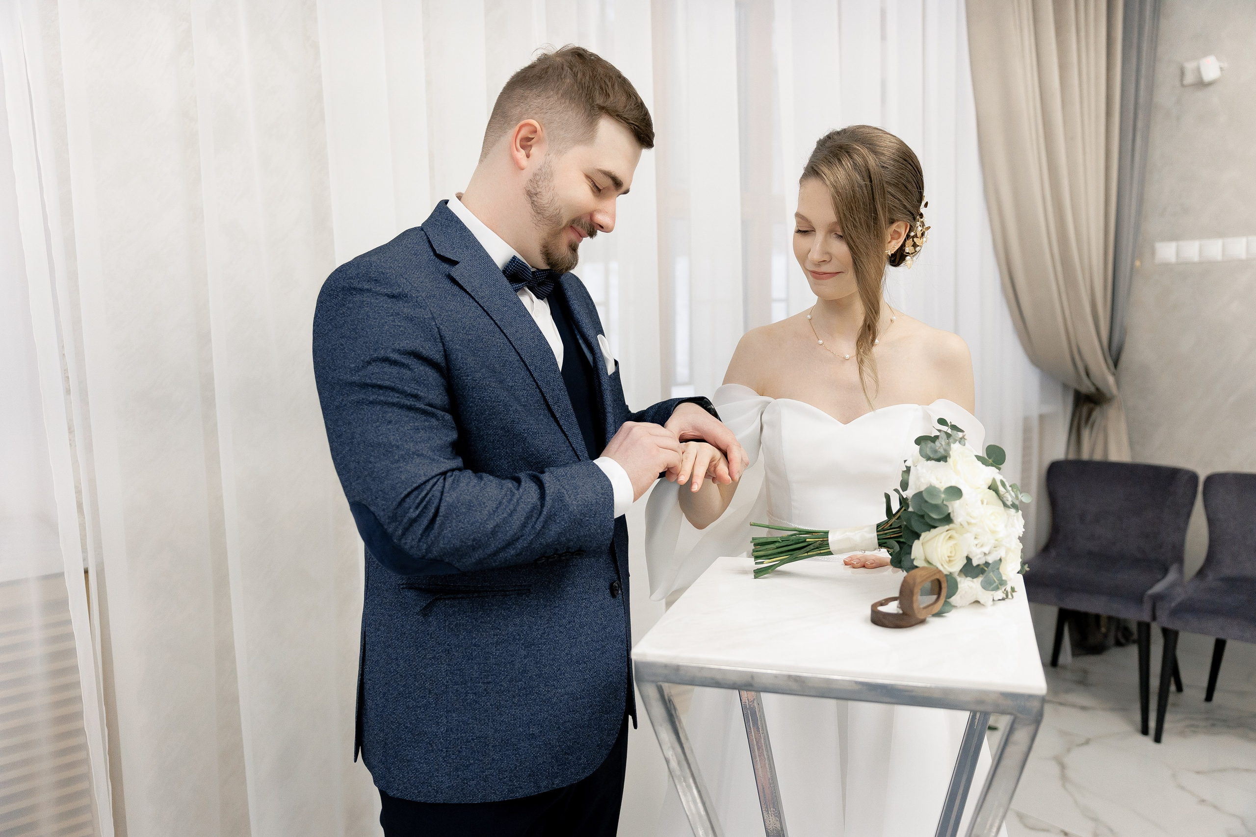 Анонс свадебных фотографий Льва и Александры. Свадебный фотограф Домодедово Москва Катерина Алехина