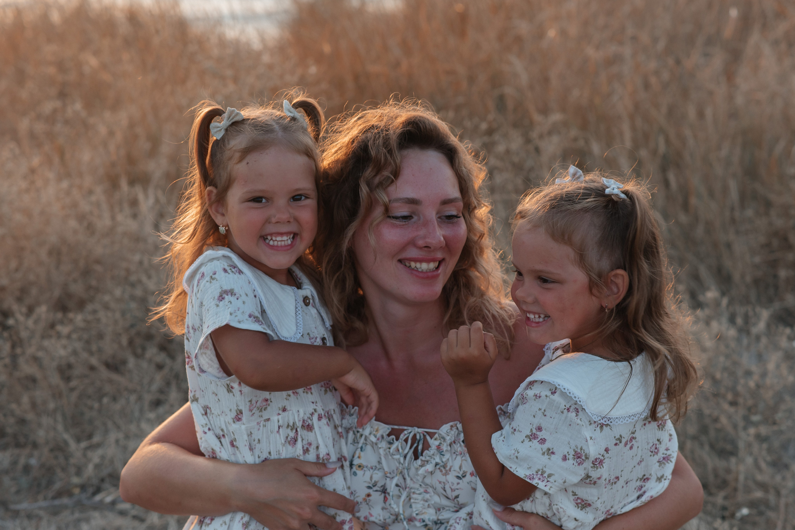 Семейная прогулка на маяке. Детский и семейный фотограф выпускной альбом Приморско-Ахтарск