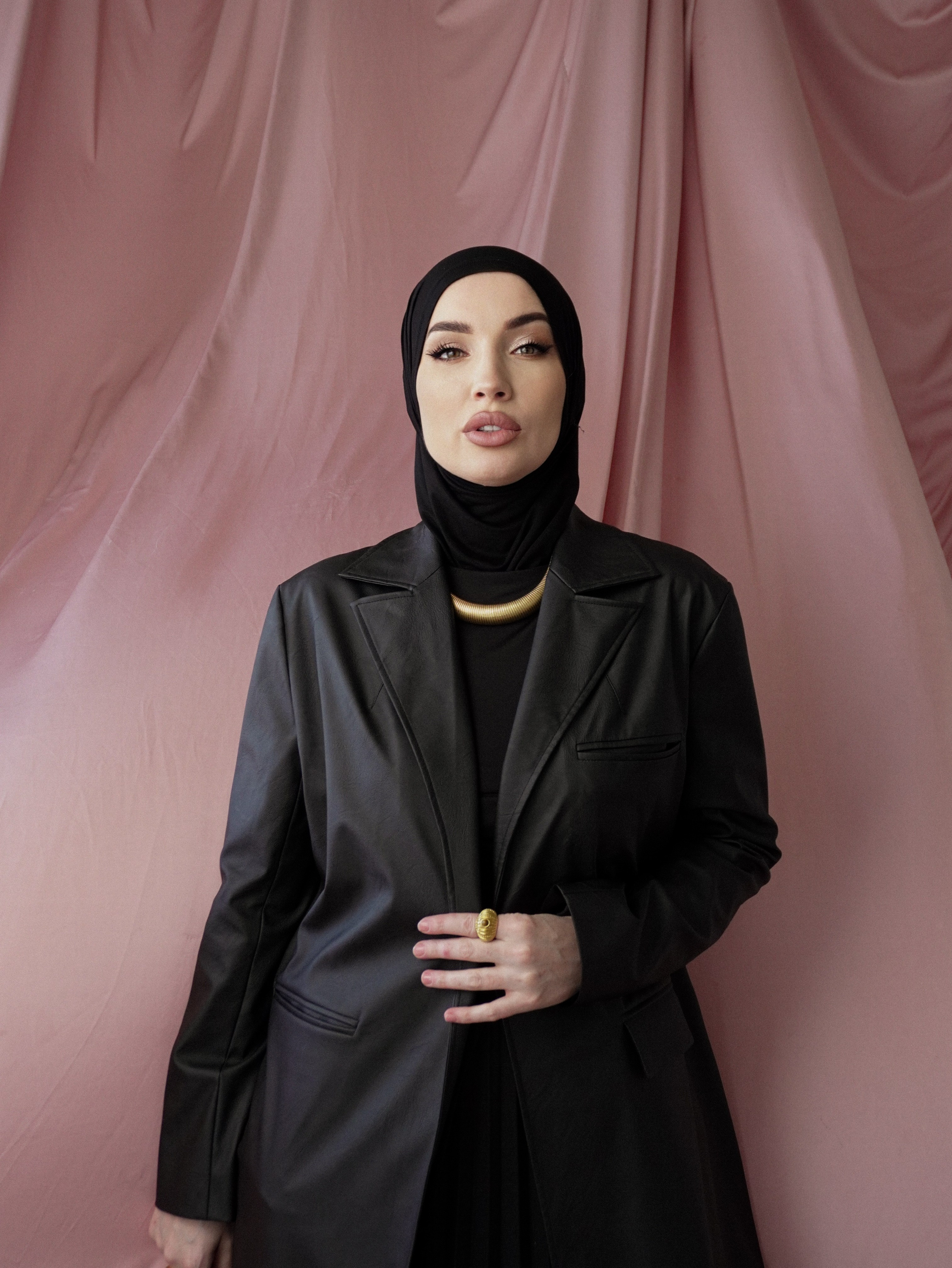 Студийная съемка. Контент фотограф в Ростове-на-Дону Яна Каушан