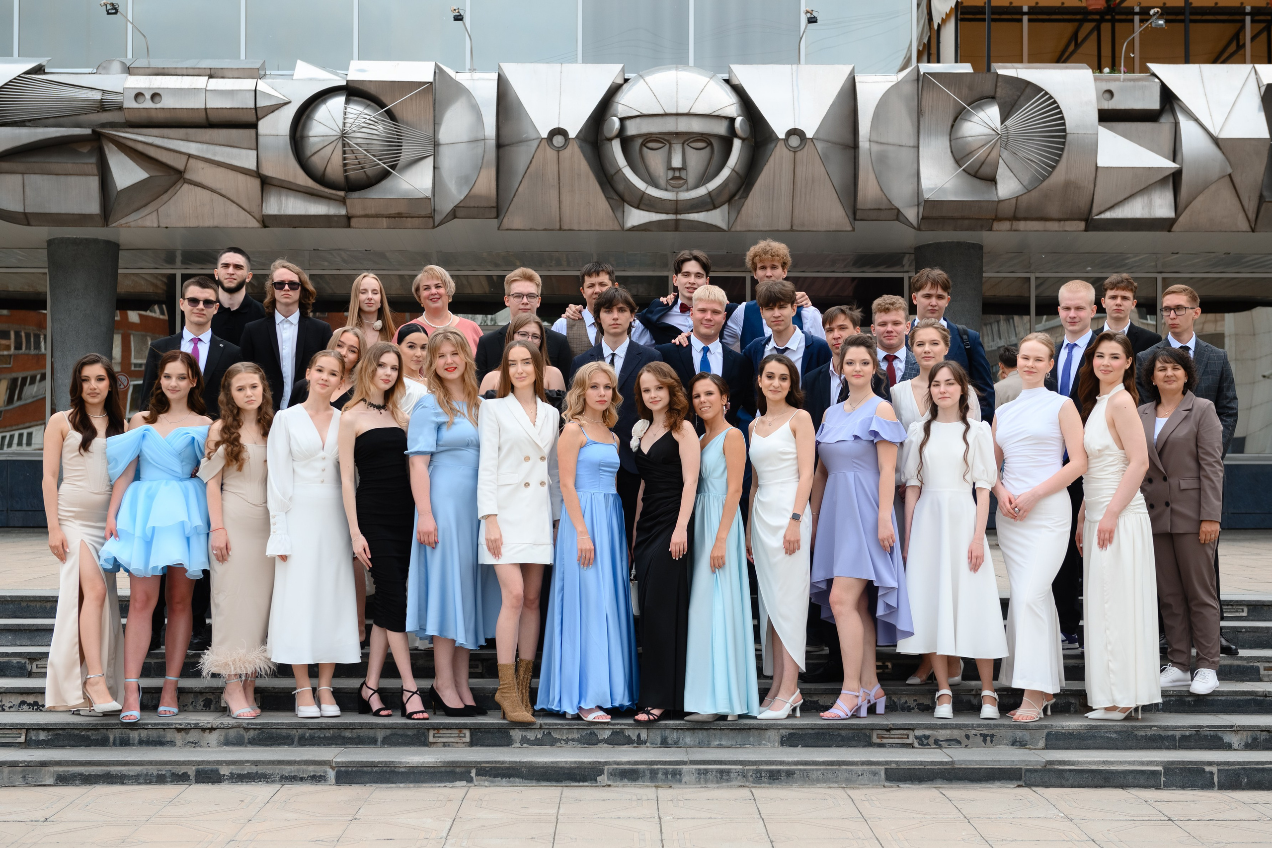 Выпускной в школе. Промышленный фотограф в Перми и Екатеринбурге Сергей Петровых