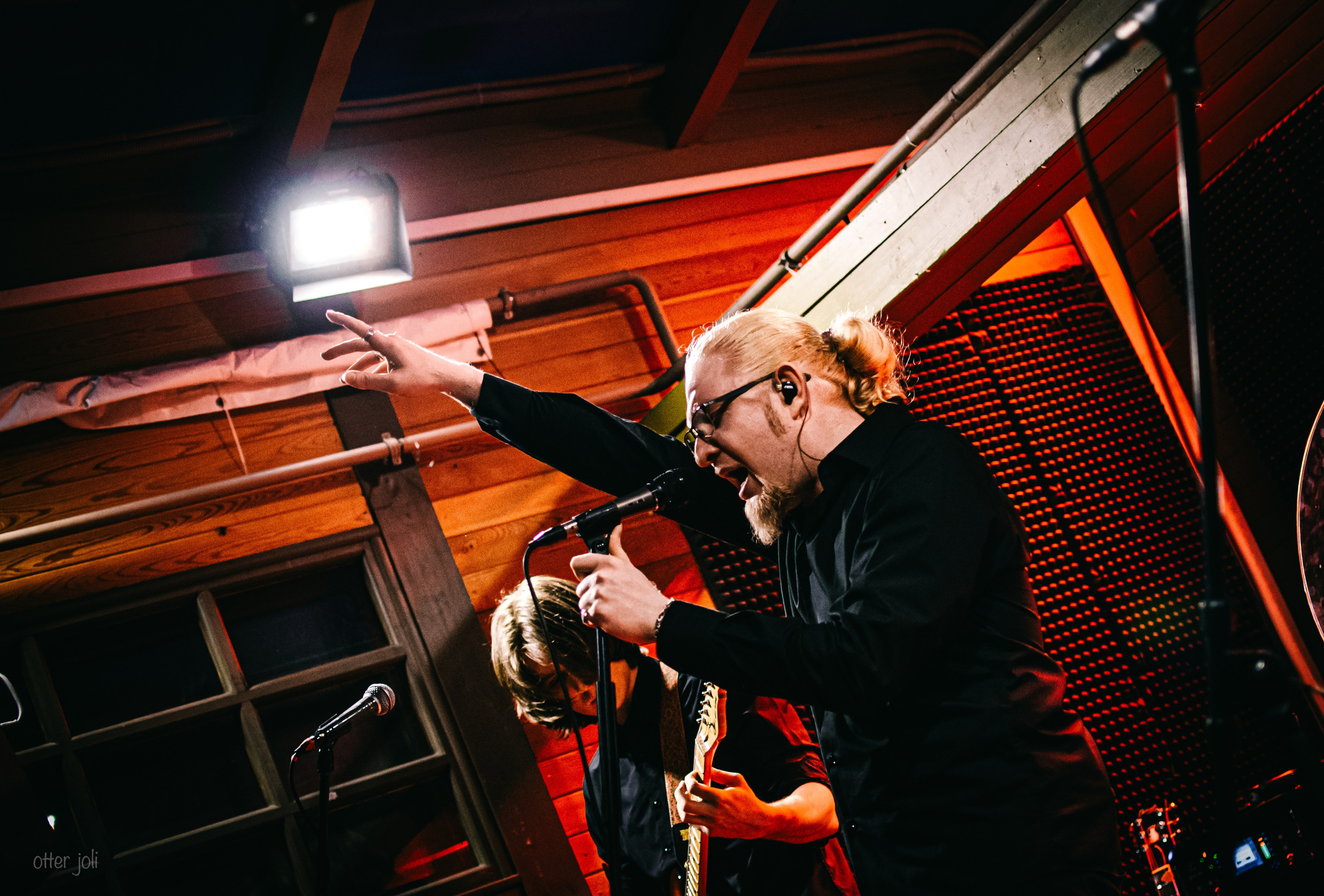 Голова Муэссы | Китайский лётчик Джао Да. Концертный репортёр Валерия Сафина