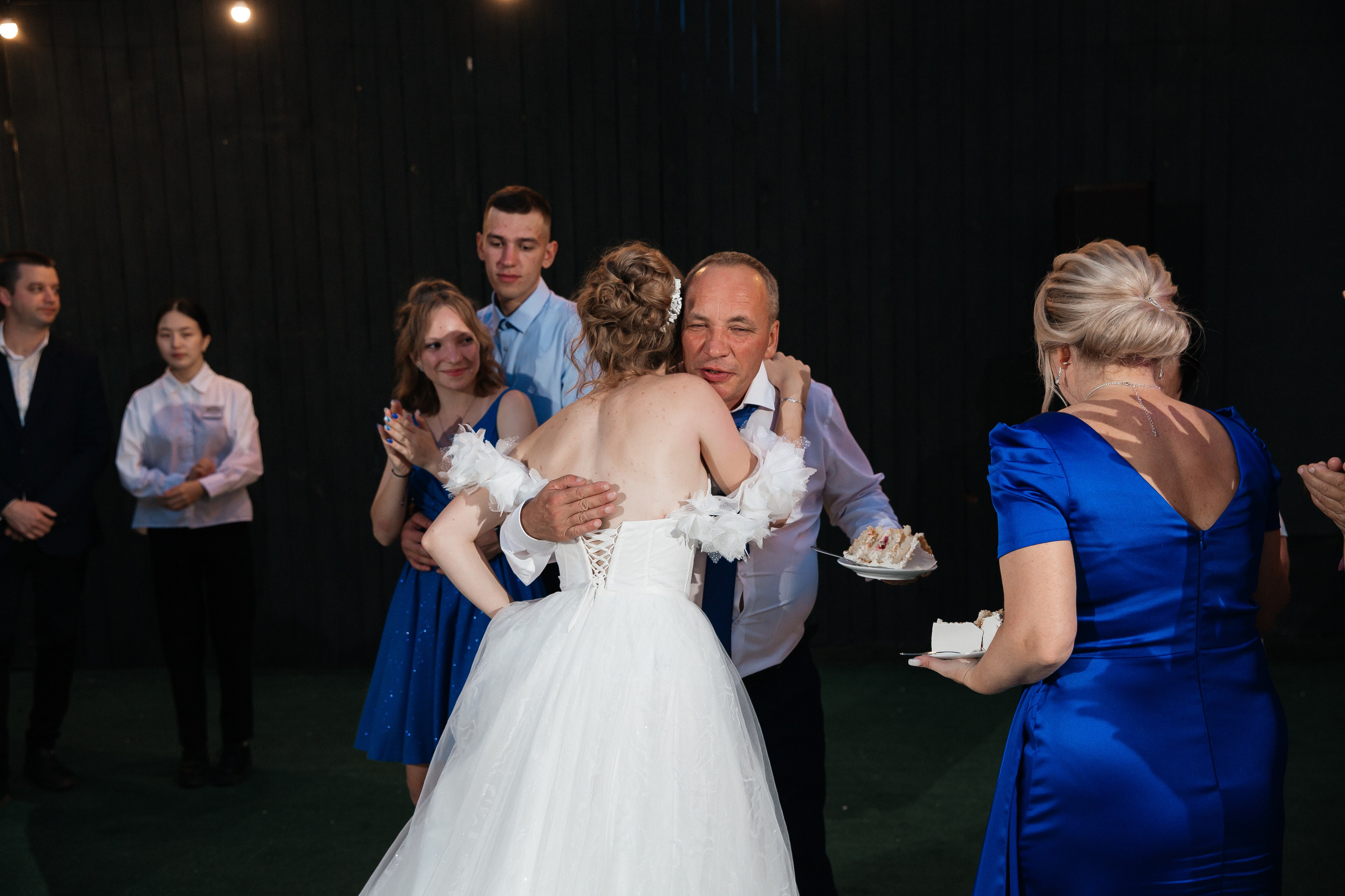 А&А — фотосессия на стадионе. Свадебный фотограф в Оренбурге Илья Володьков