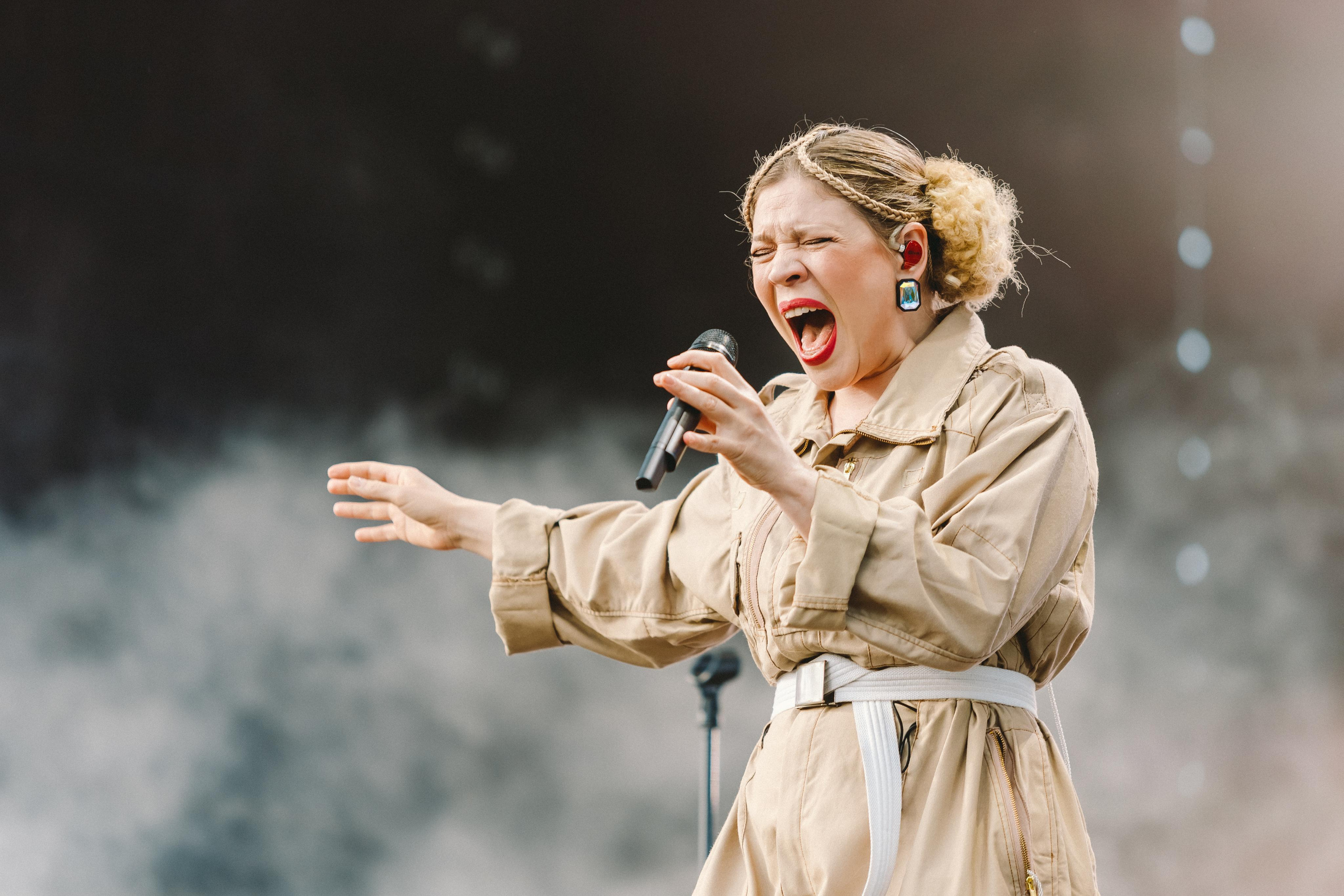 КУРТКИ КОБЕЙНА НА ЛАСТОЧКА SUMMEET. Фотограф Сонкина Татьяна