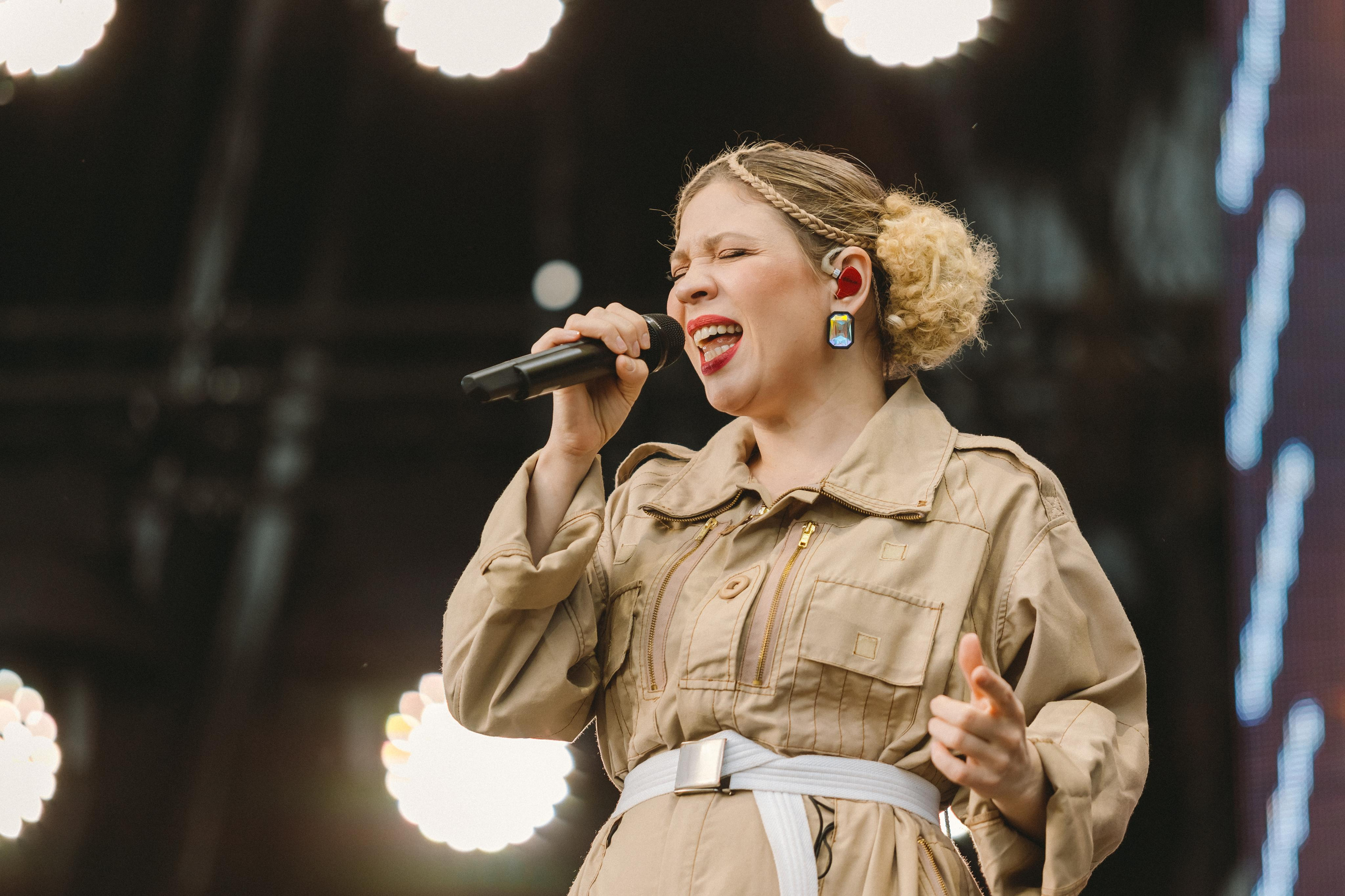 КУРТКИ КОБЕЙНА НА ЛАСТОЧКА SUMMEET. Фотограф Сонкина Татьяна