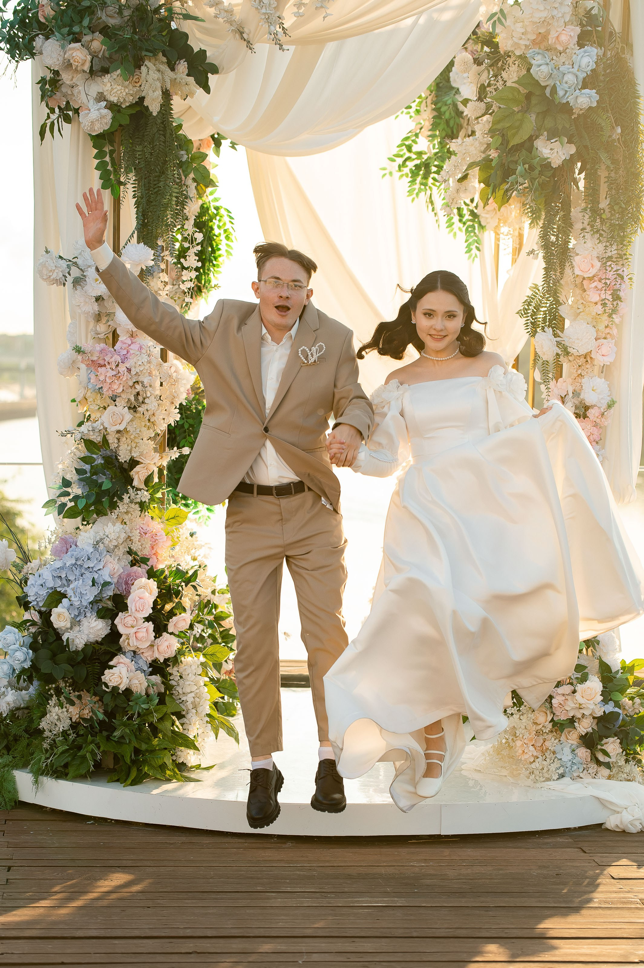 Одним солнечным днем на берегу реки. Евгений Нисковских — свадебный и репортажный фотограф в Тюмени