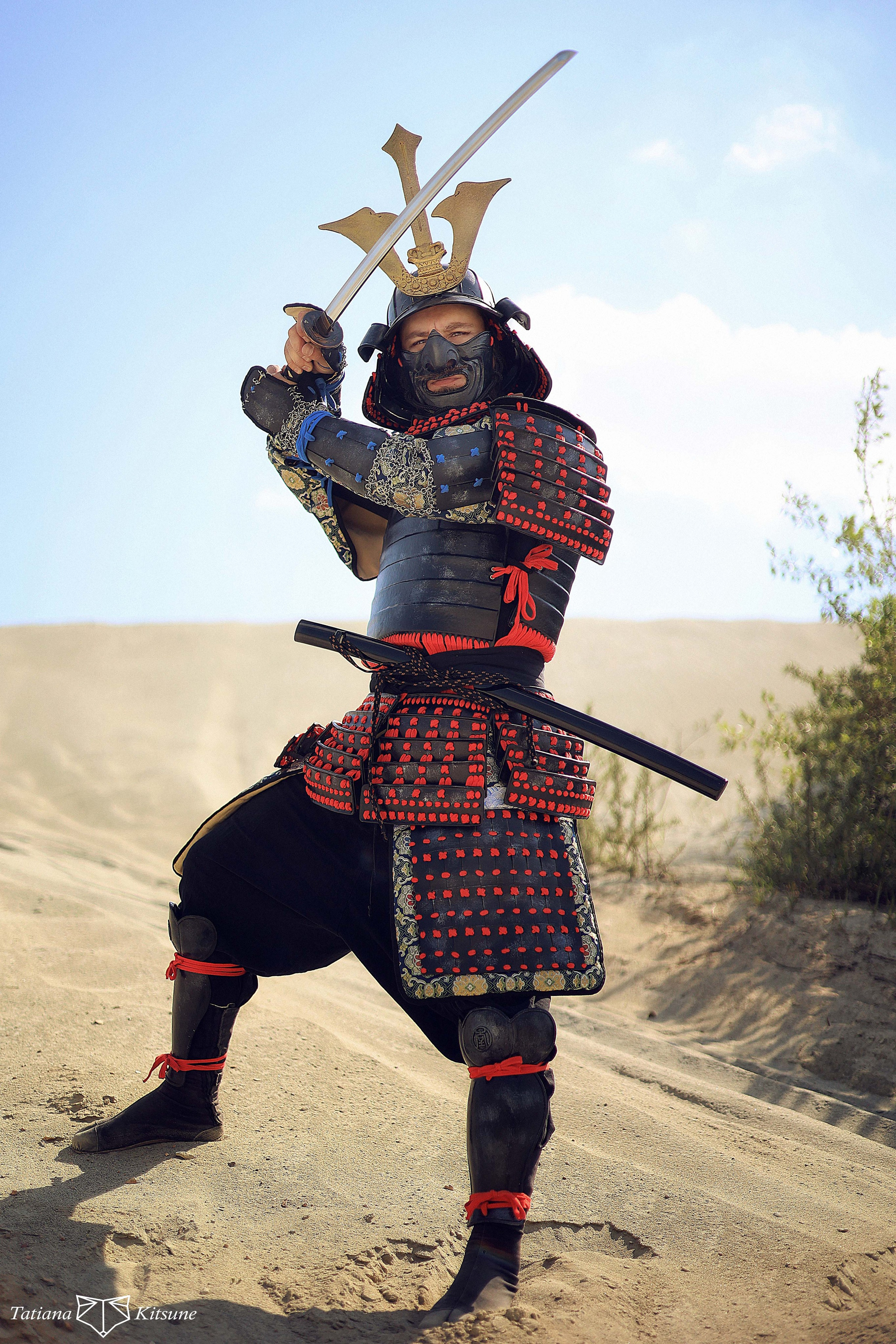 Последний самурай в самурайских доспехах с катаной. Эксклюзивный фотограф японских сказок в Екатеринбурге