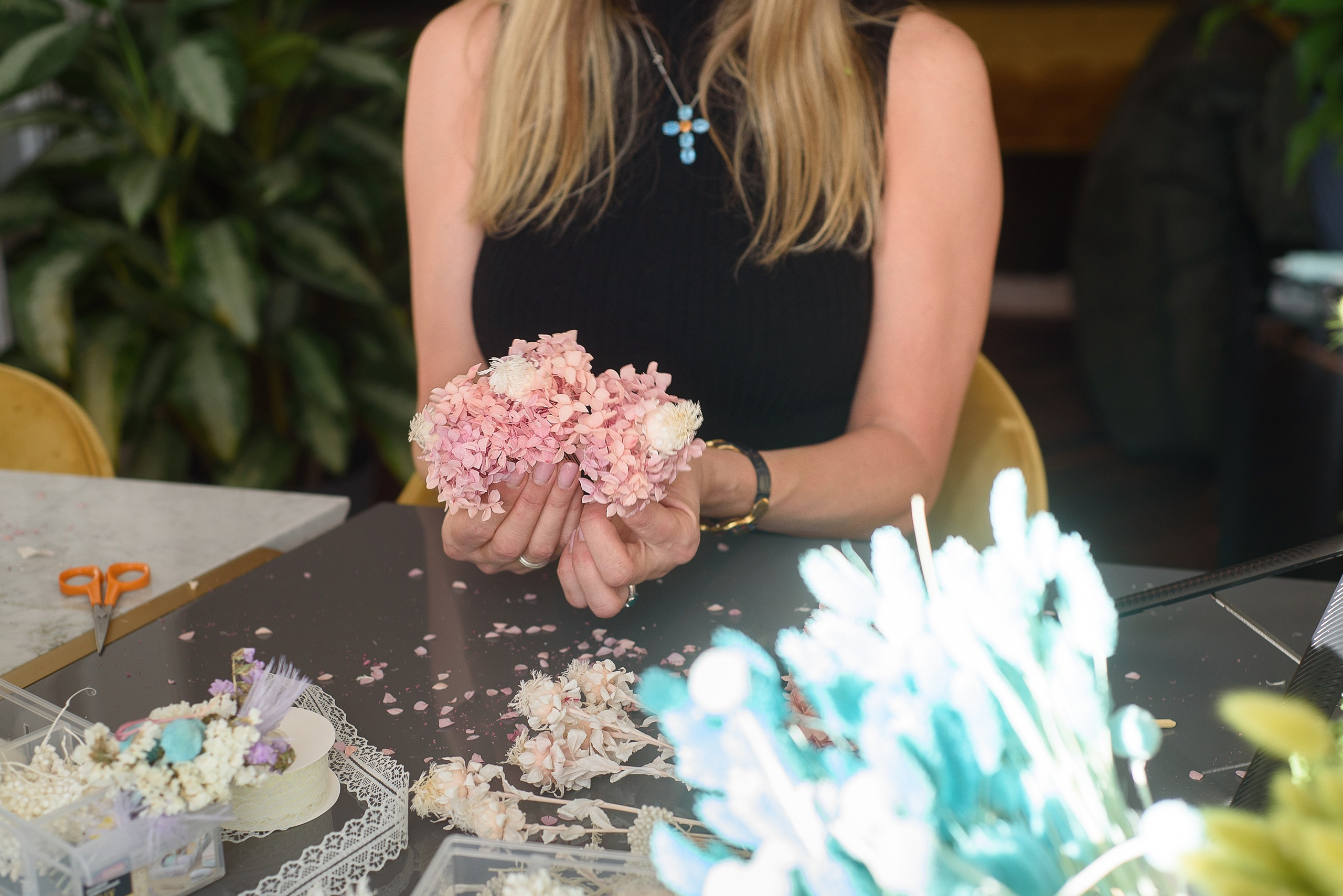 Мастер-класс в подарок. Флористическая симфония. Авторские украшения