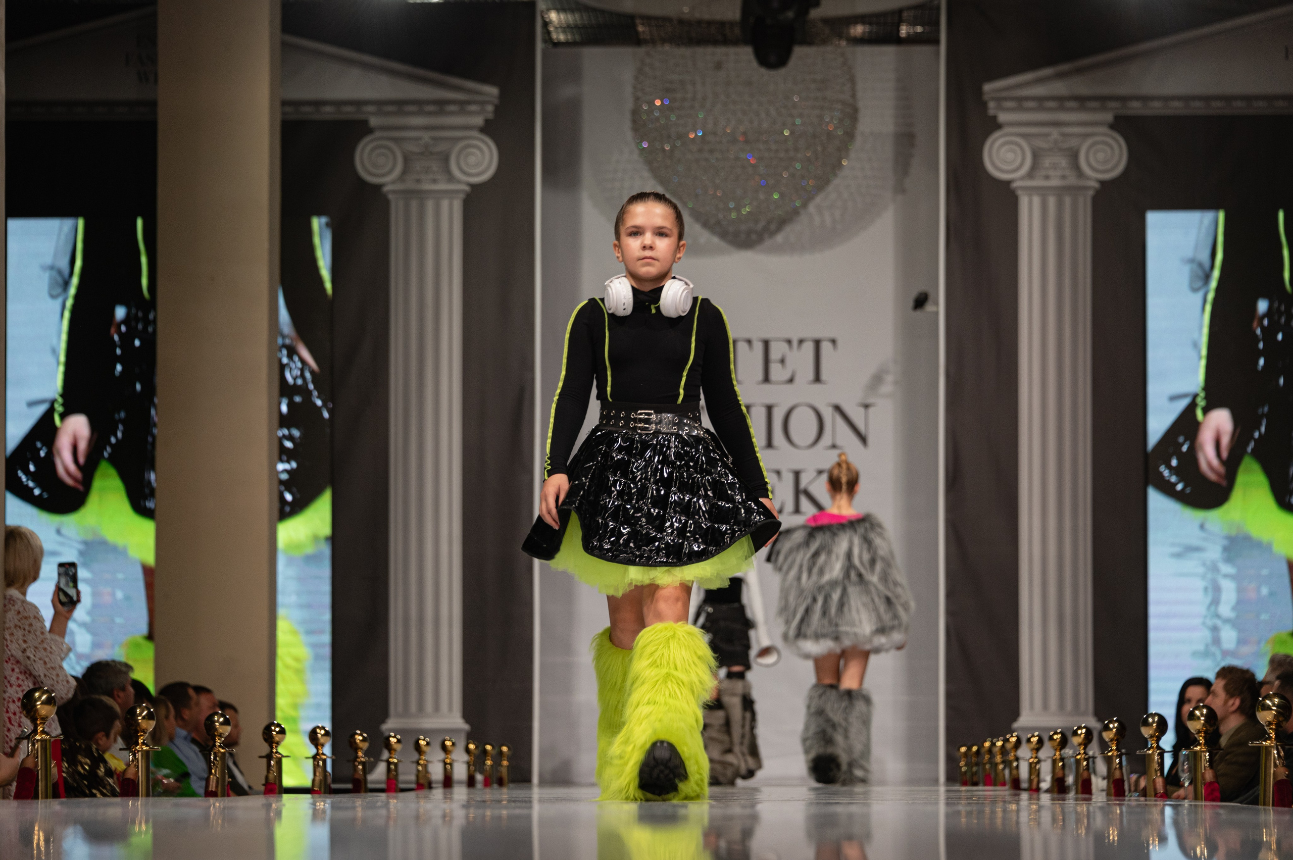 Estet Fashion Week-2023. Фотограф Роман Адлер