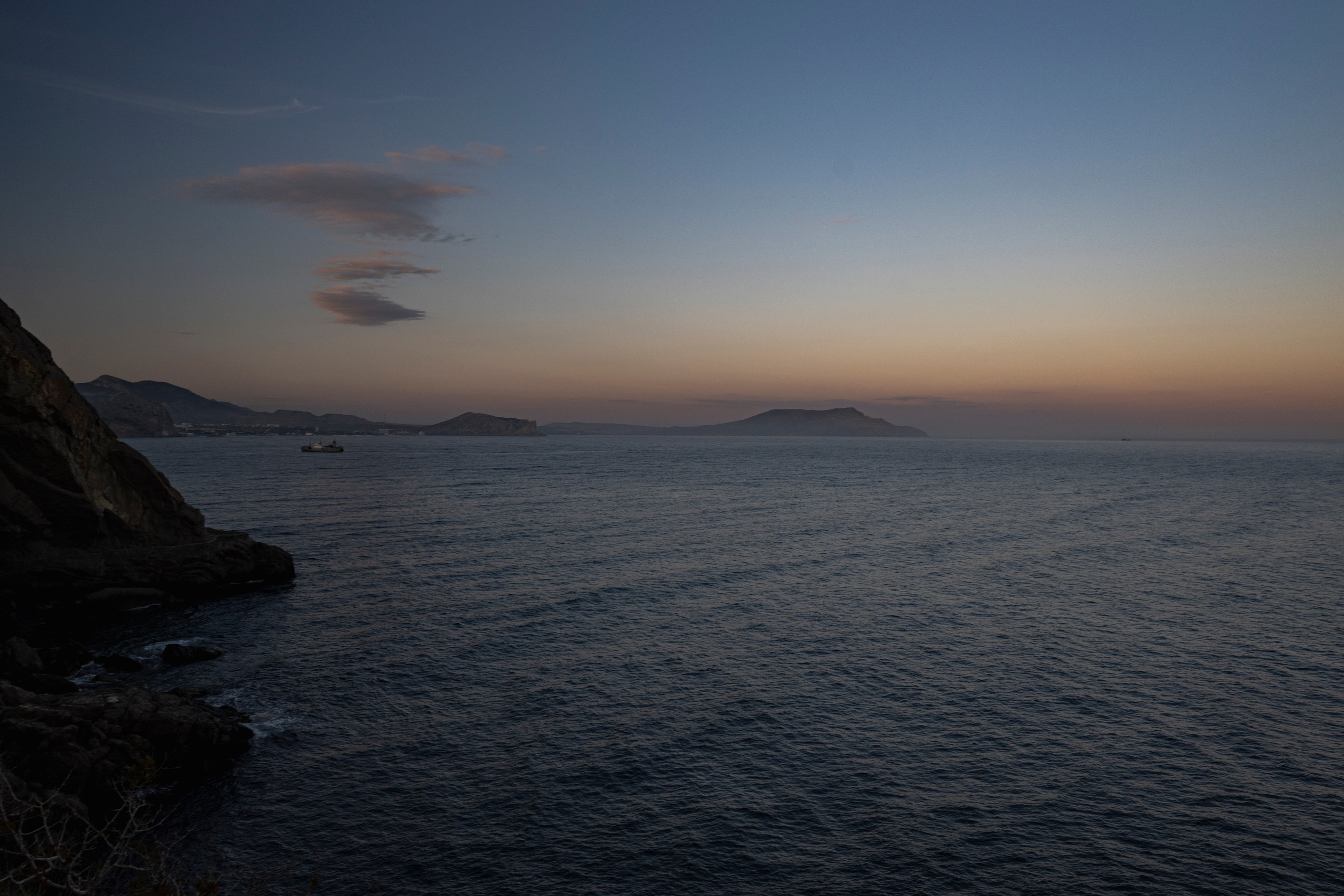 Крым май 2022. Фотограф Роман Адлер