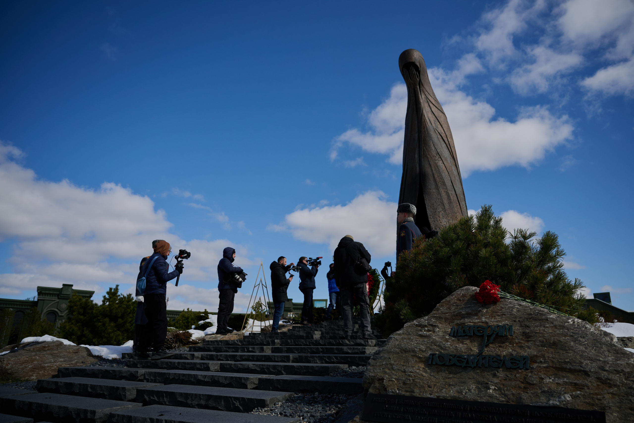 Старт поискового сезона «Вахты Памяти» 2025. Фотограф Роман Адлер