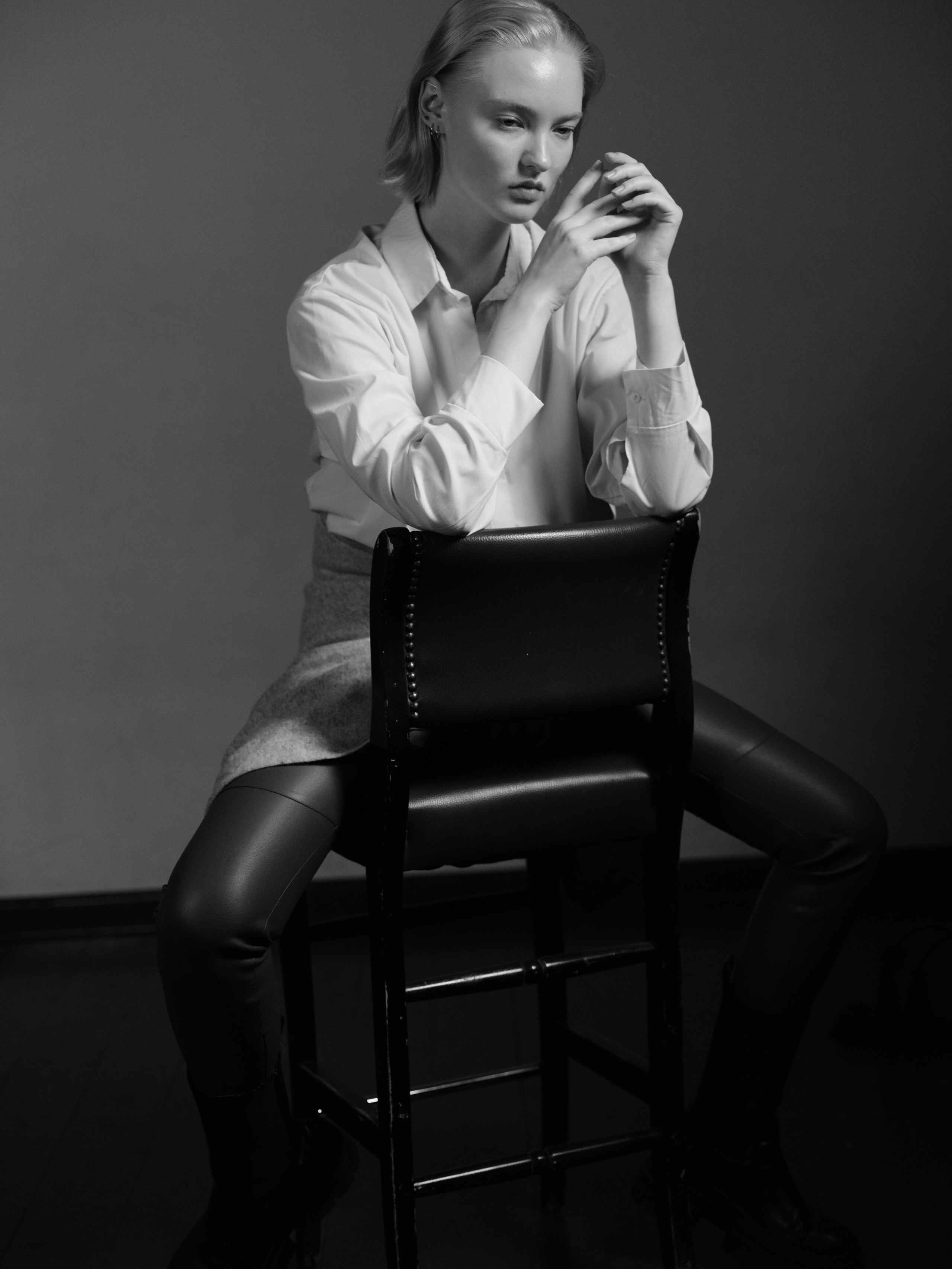 Даша. Фотограф в Москве и Праге: индивидуальные портреты, парные фотосессии