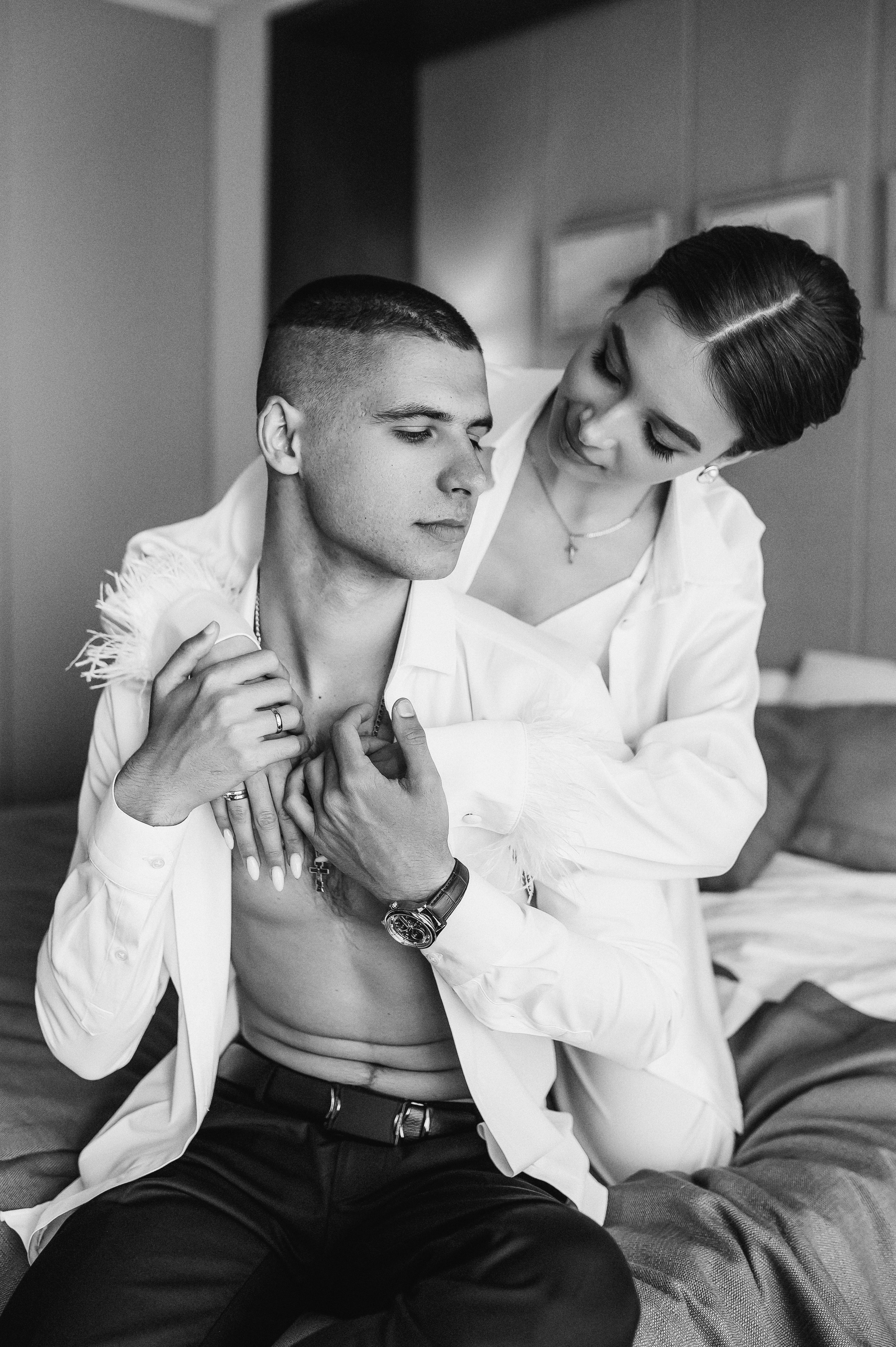 Свадебное утро и прогулка красивой яркой пары. Свадебный и семейный фотограф в Симферополе Дарья Маркова