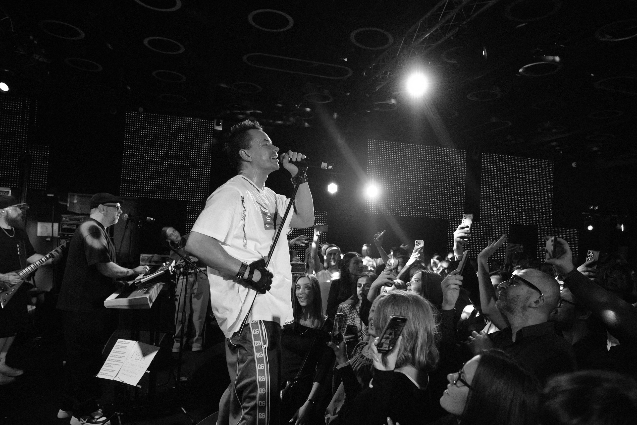 Новогодний корпоратив РБК + концерт Дискотека авария. Профессиональный фотограф в Москве Павел Жданов