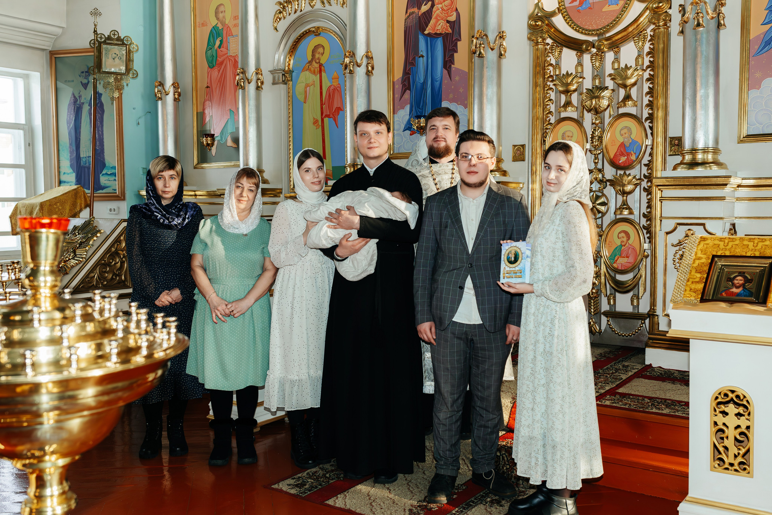 Фотосъемка крещения. Фотограф Ким Наталья в Красноярске