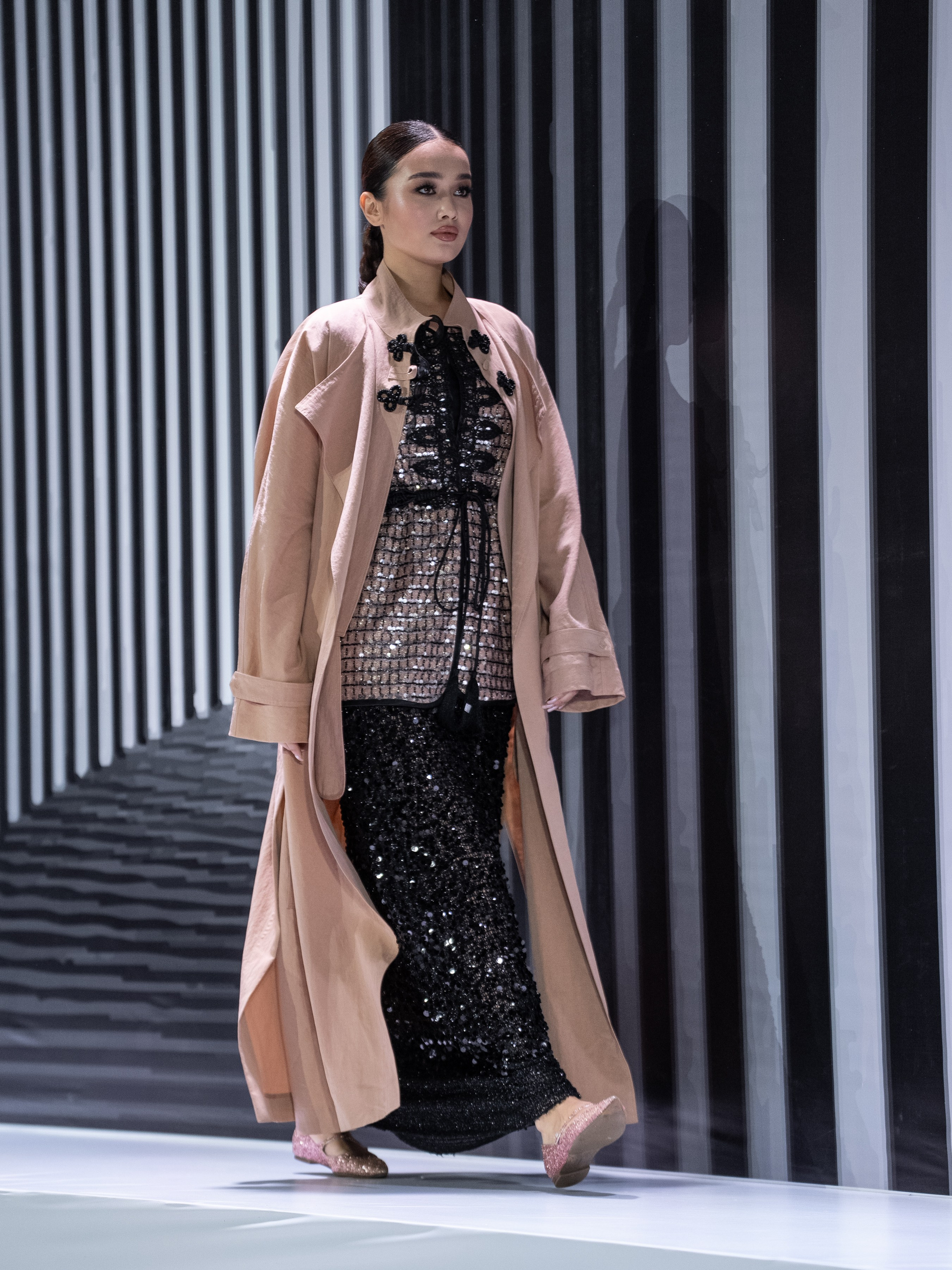 AIDA KAUMENOVA. Сайт Алматинского НЮ АРТ, будуар и фэшн фотографа Дениса Карпенко