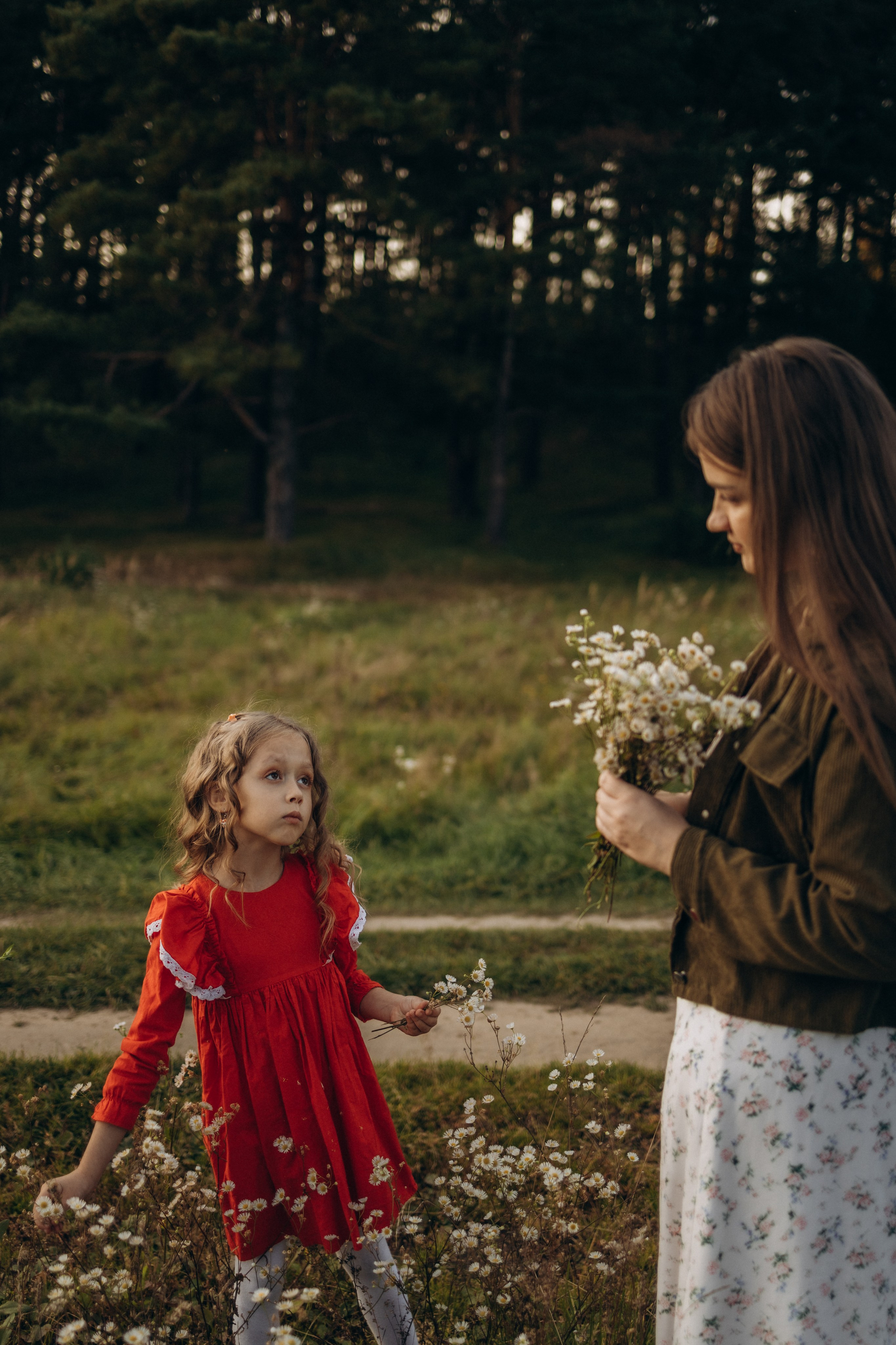 Семейная фотосессия (15.09.2025 г.) г. Жуков (Калужская обл.). Надежда Стар семейный и церковный фотограф в Жукове и Калужской области